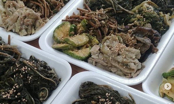 Isakbanchan (이삭반찬)