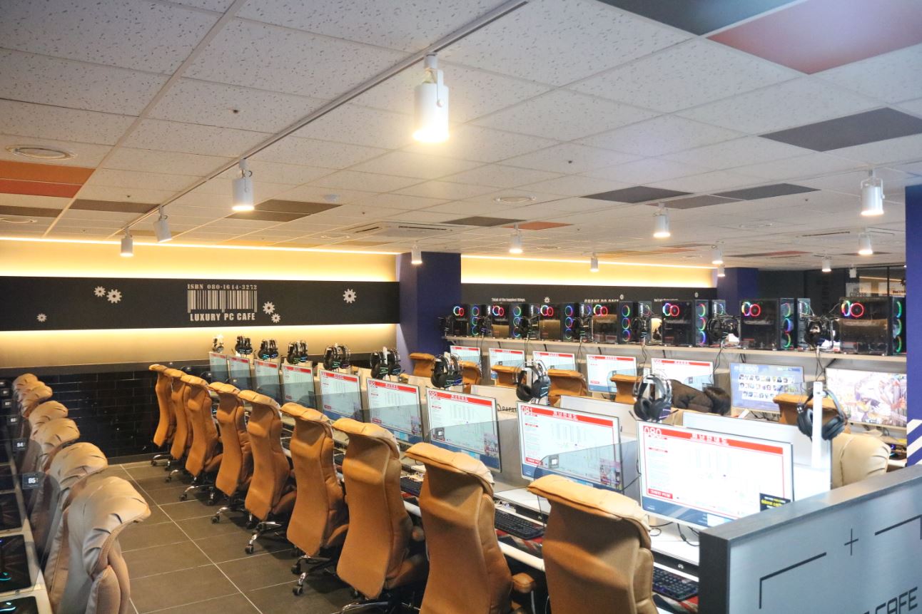 크레인pc방 강릉교동점