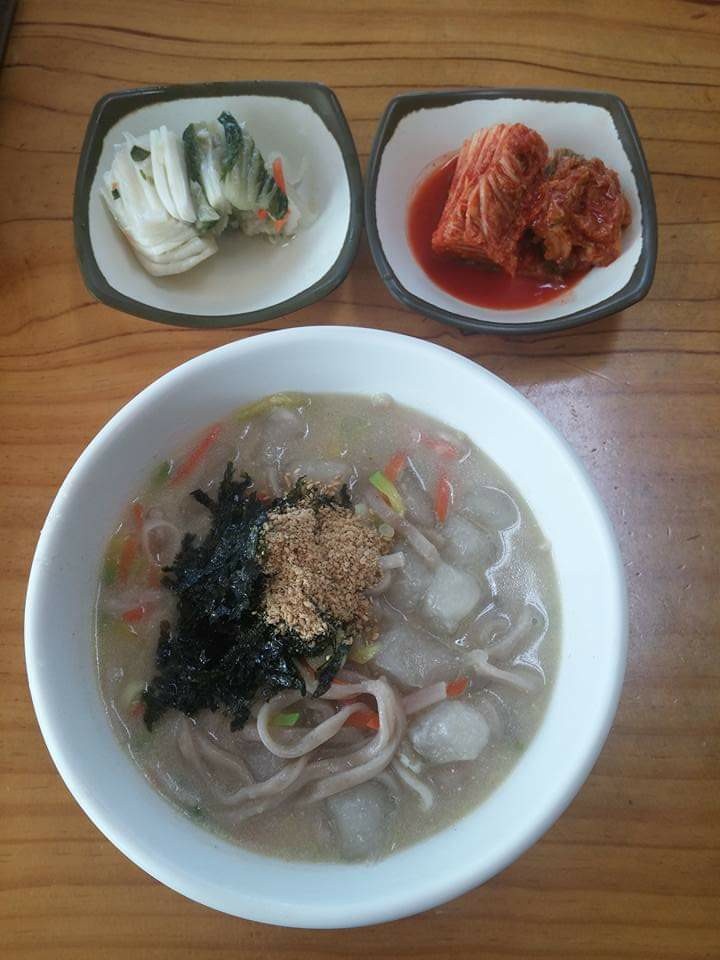맷돌막국수