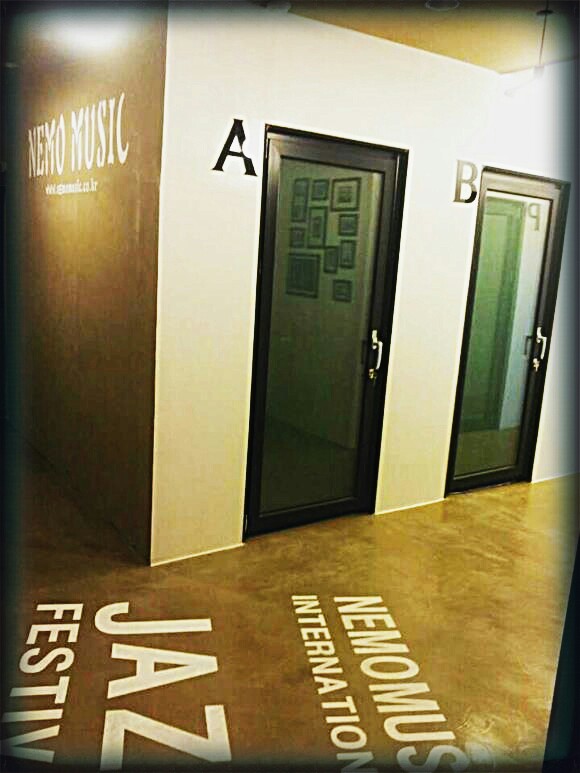 1번째 스튜디오 사진