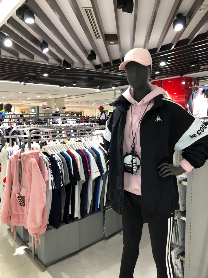 르꼬끄스포르티브 롯데백화점 강남점