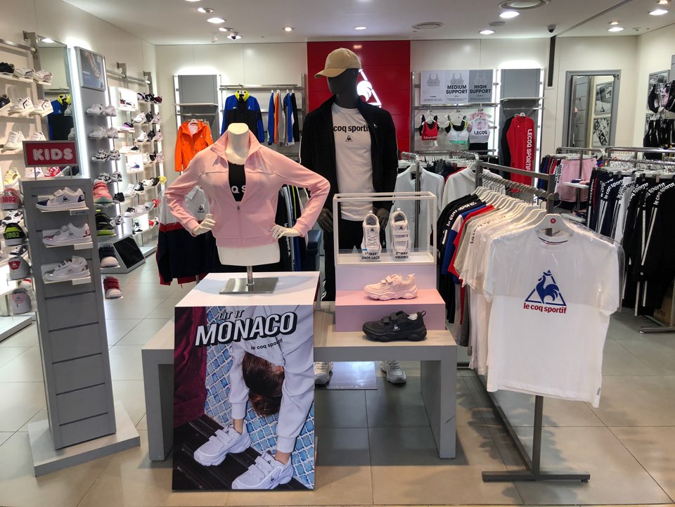 르꼬끄스포르티브 갤러리아진주점 대표 이미지