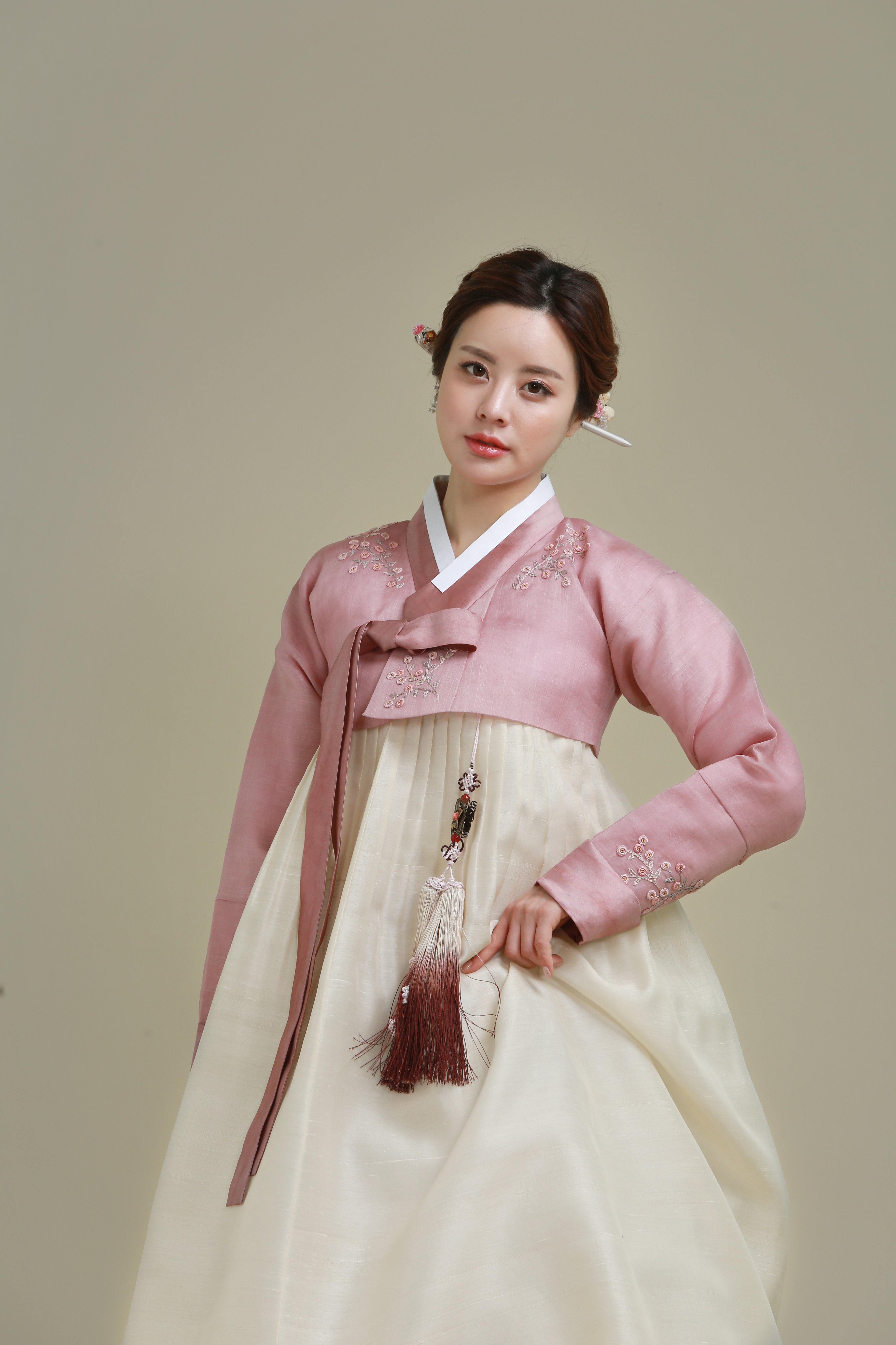 청실홍실한복 서교점