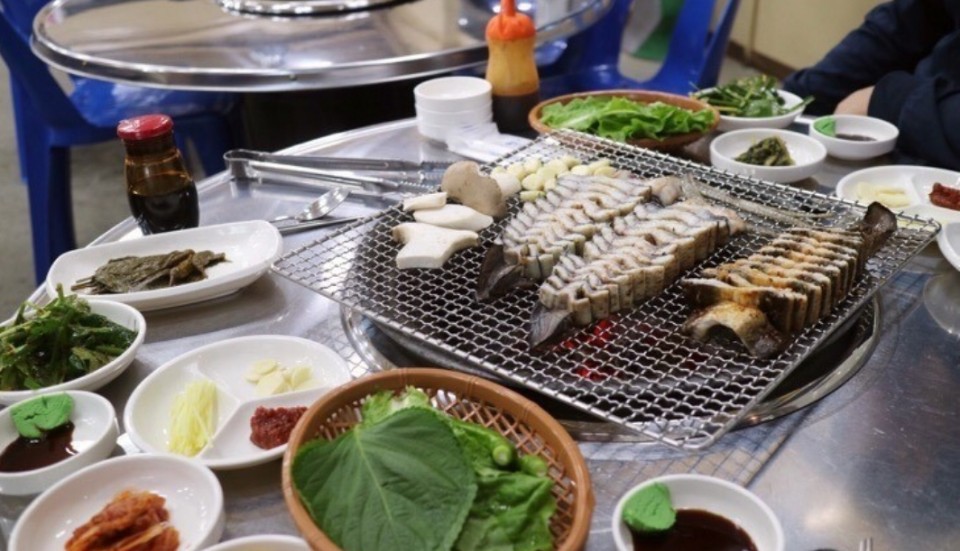평화숯불민물장어구이