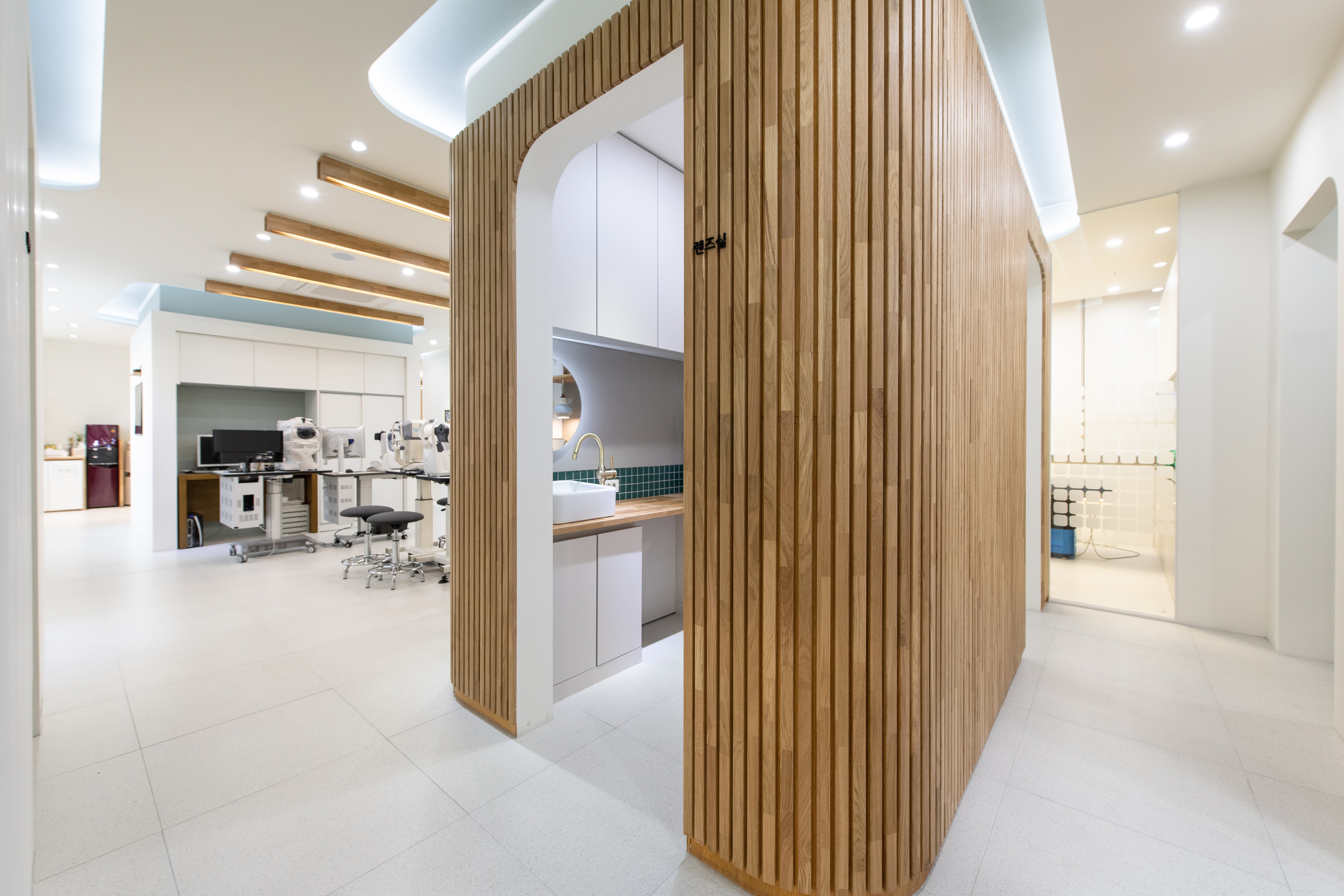 서초준안과의원 대표 이미지