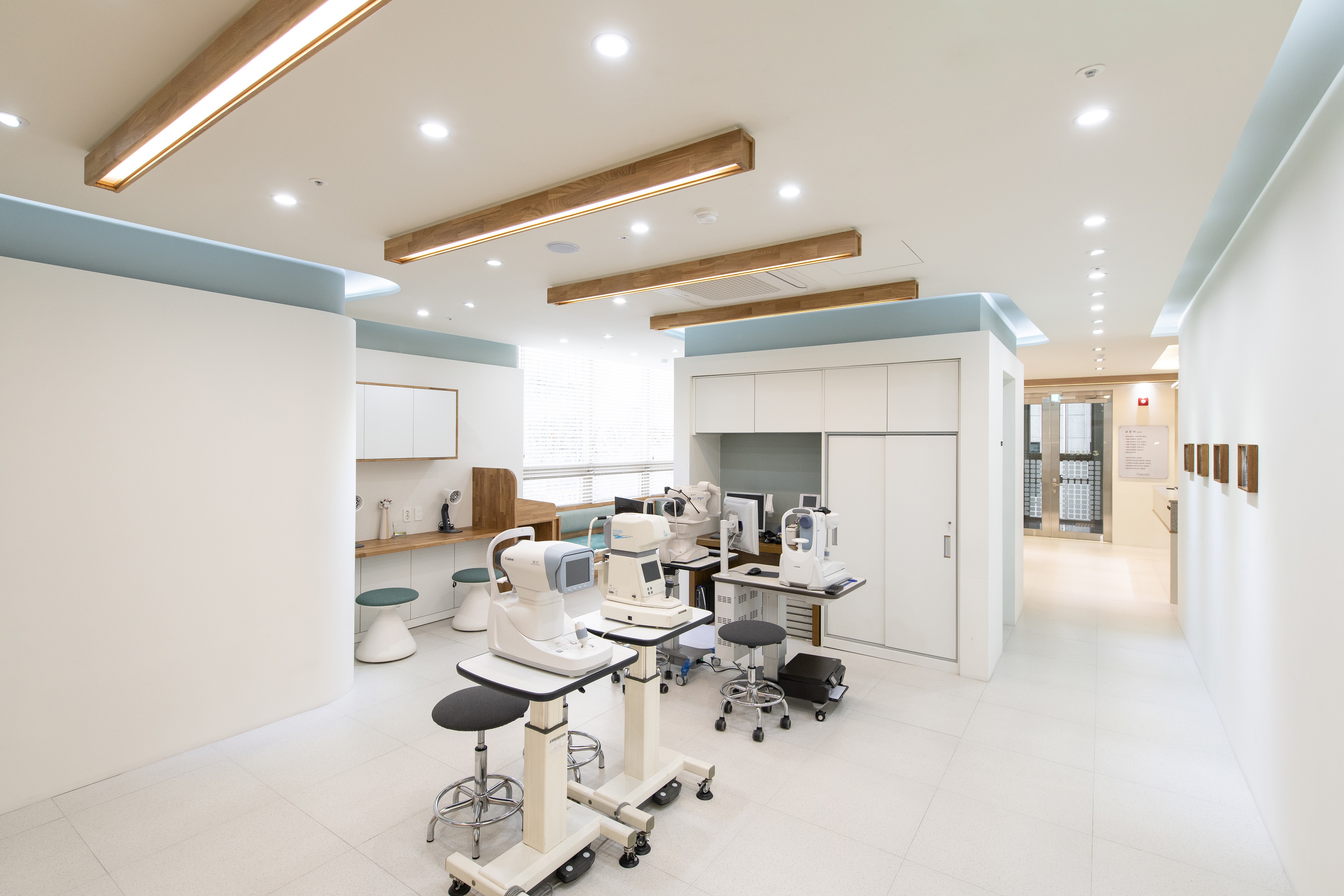 서초준안과의원 대표 이미지