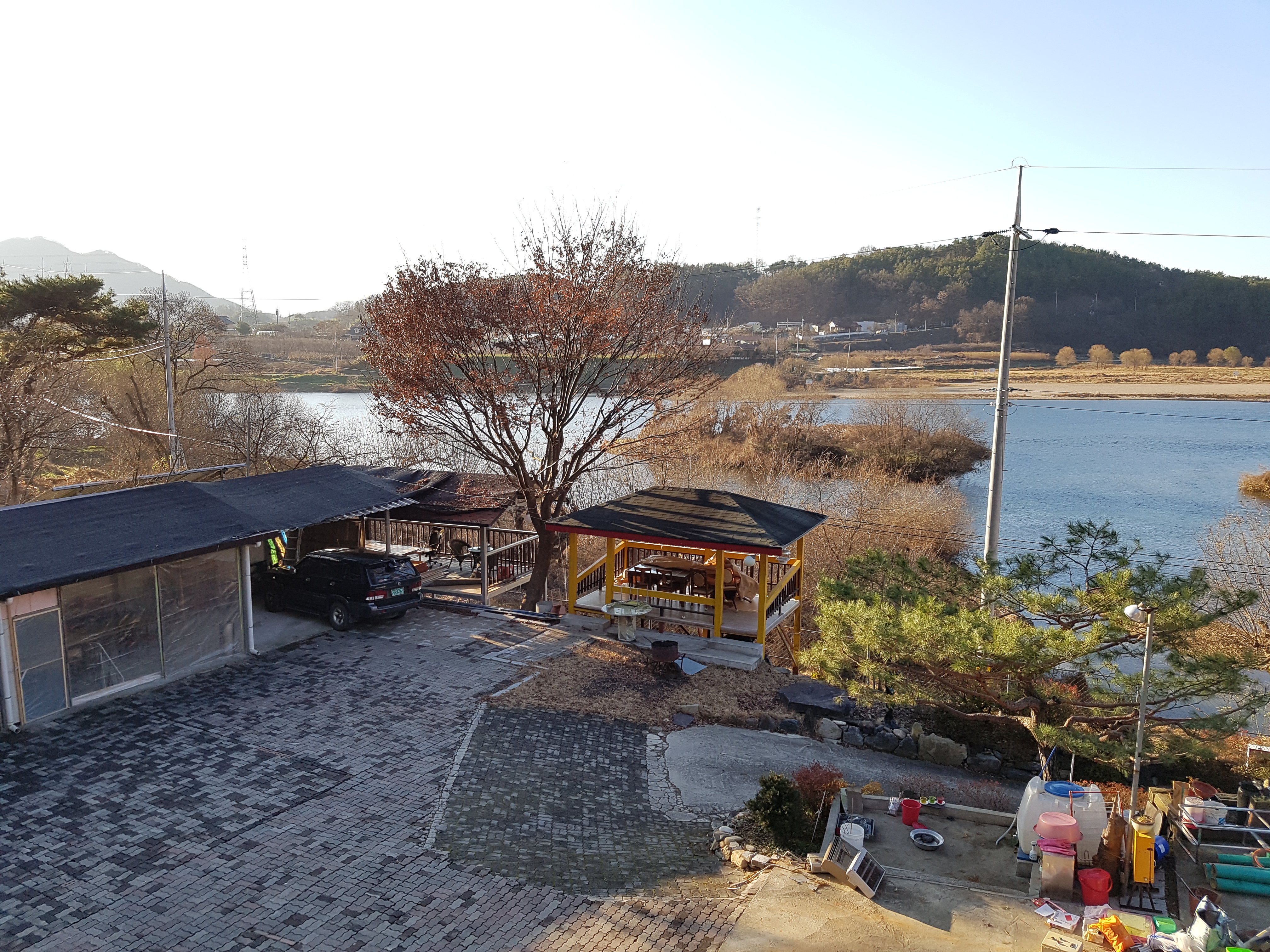 적하산장