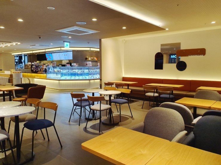 투썸플레이스 강남KI타워점