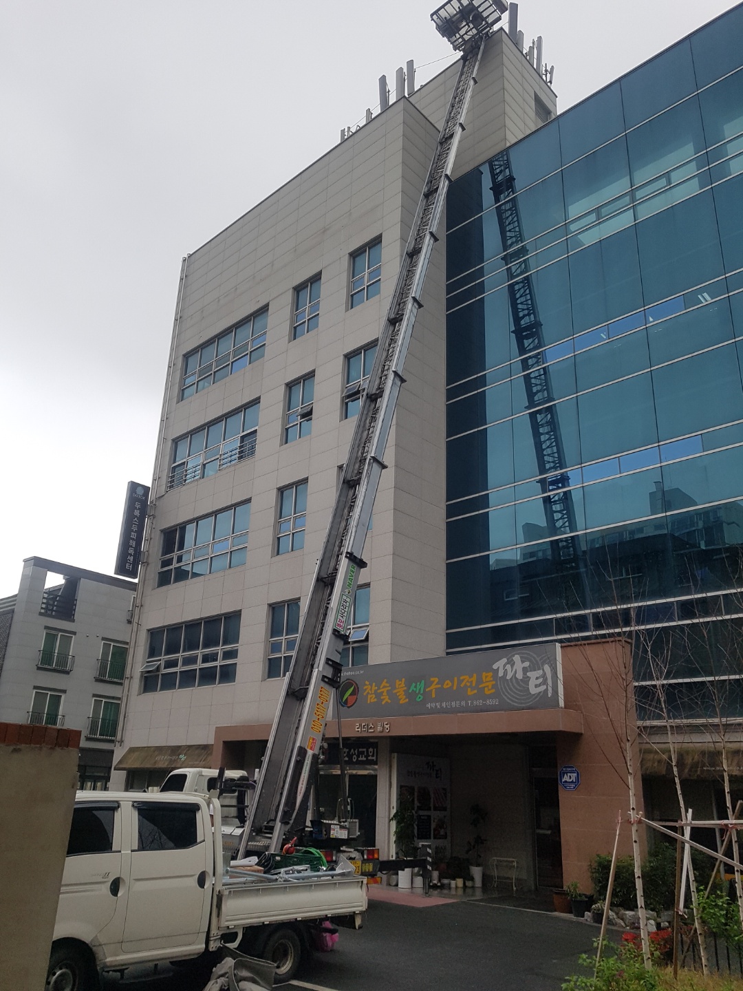 대전 중구 사다리차 추천 사다리차비용 사다리차요금표 용달이사비용 고층사다리차 용호사다리