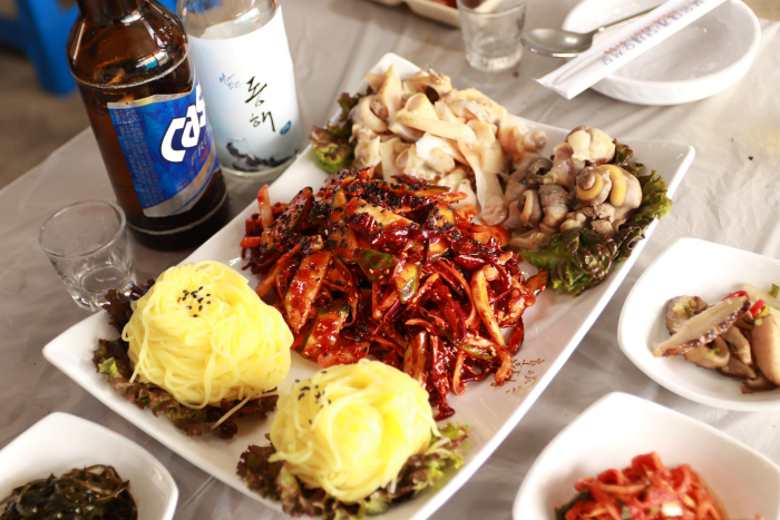 골뱅이무침/홍게무침