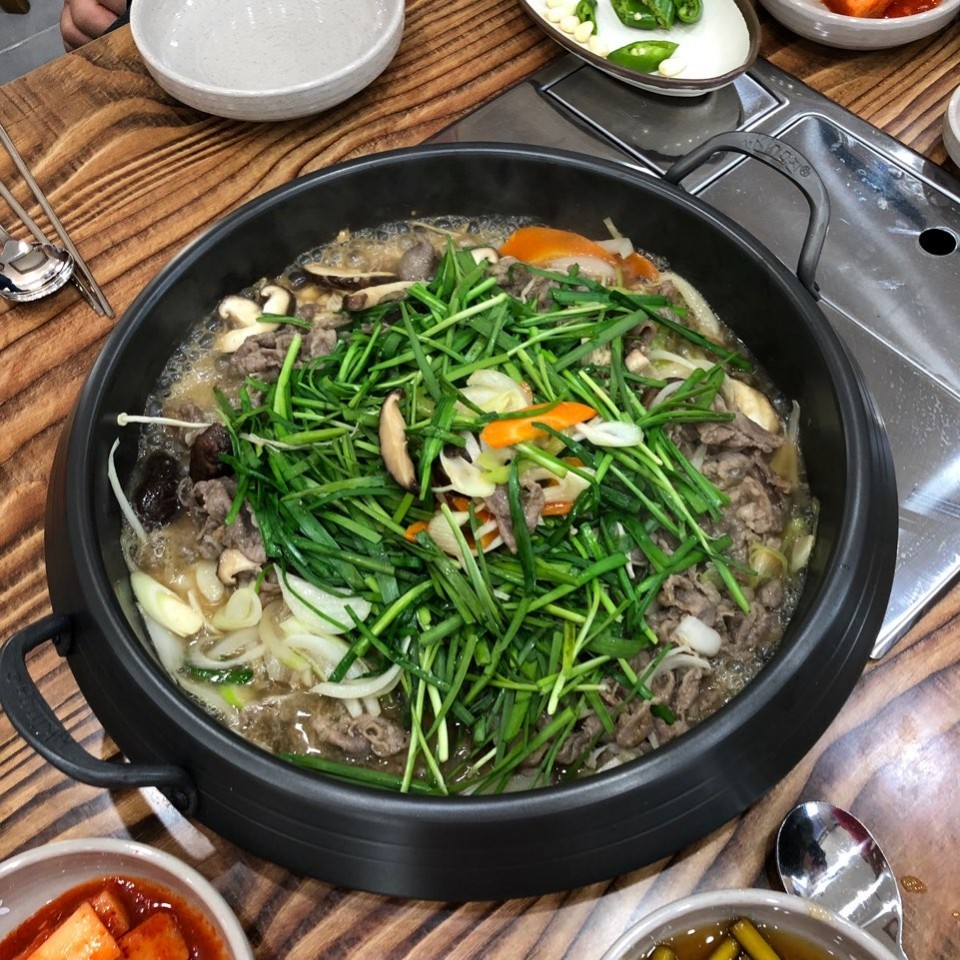 새작골염소탕전문점 본점
