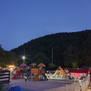 캠프ing