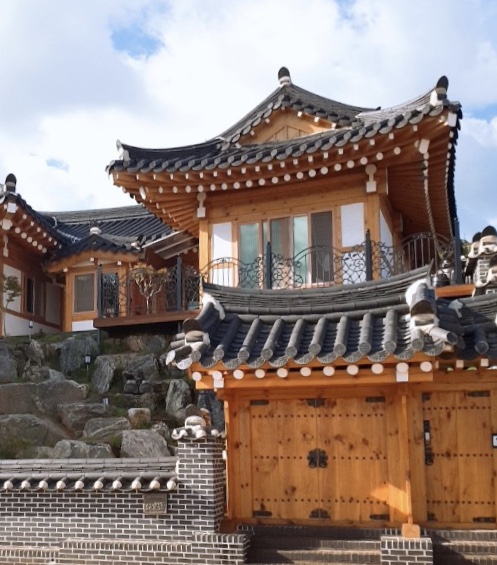 모드니한옥펜션