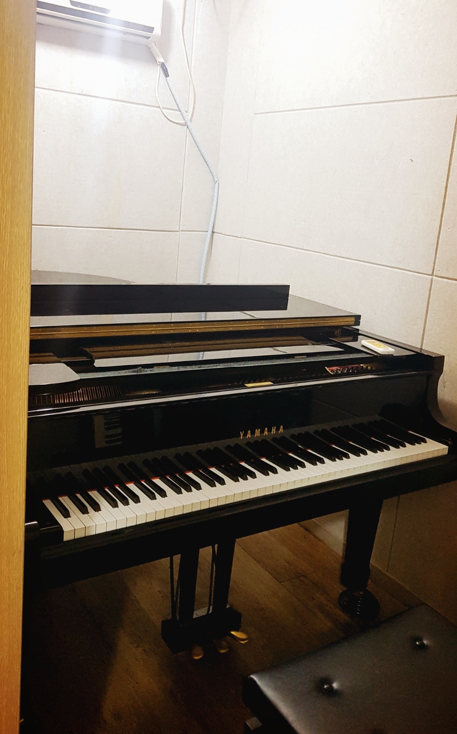 1번째 스튜디오 사진