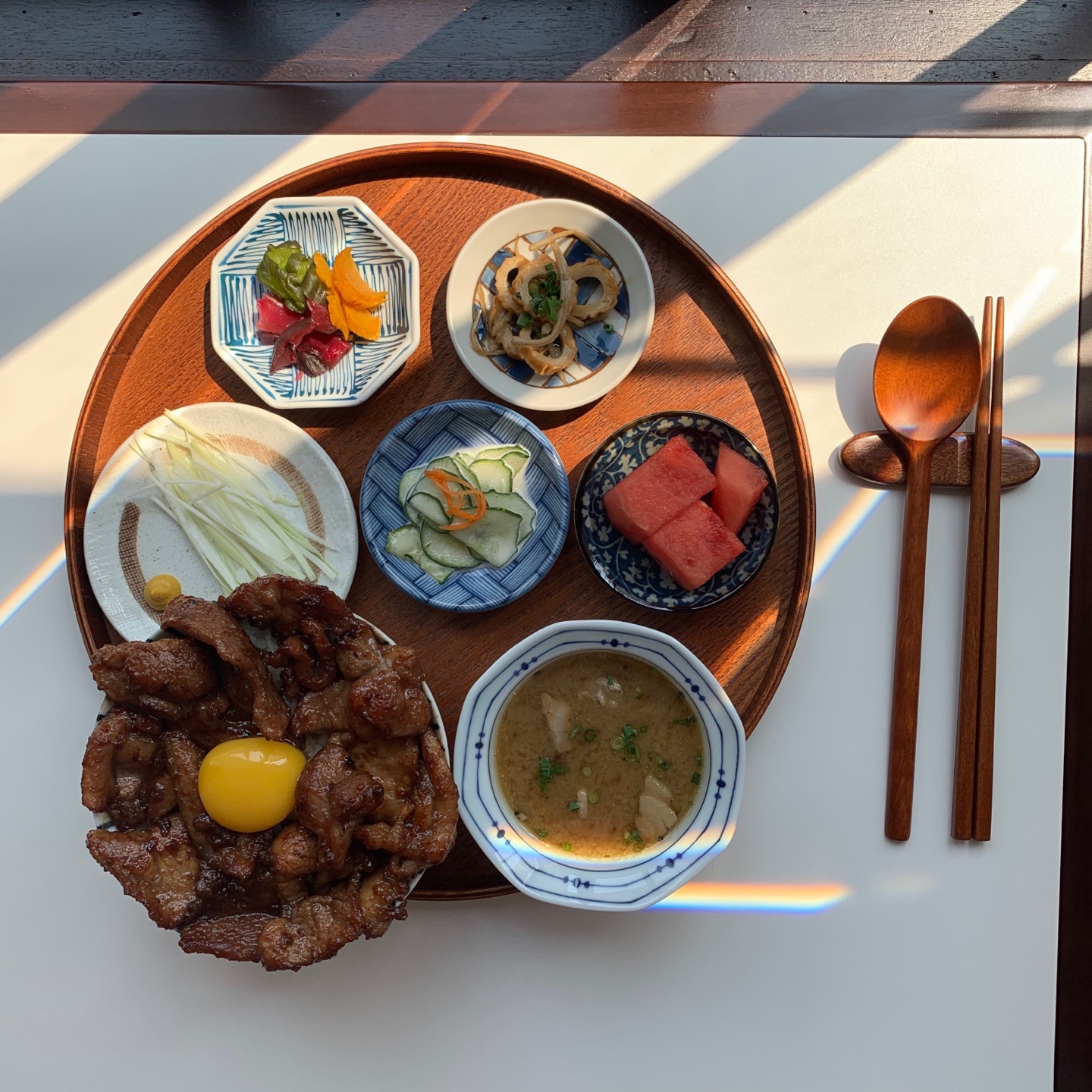 부타동(돼지고기덮밥)