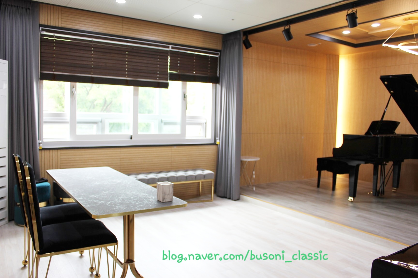 5번째 스튜디오 사진