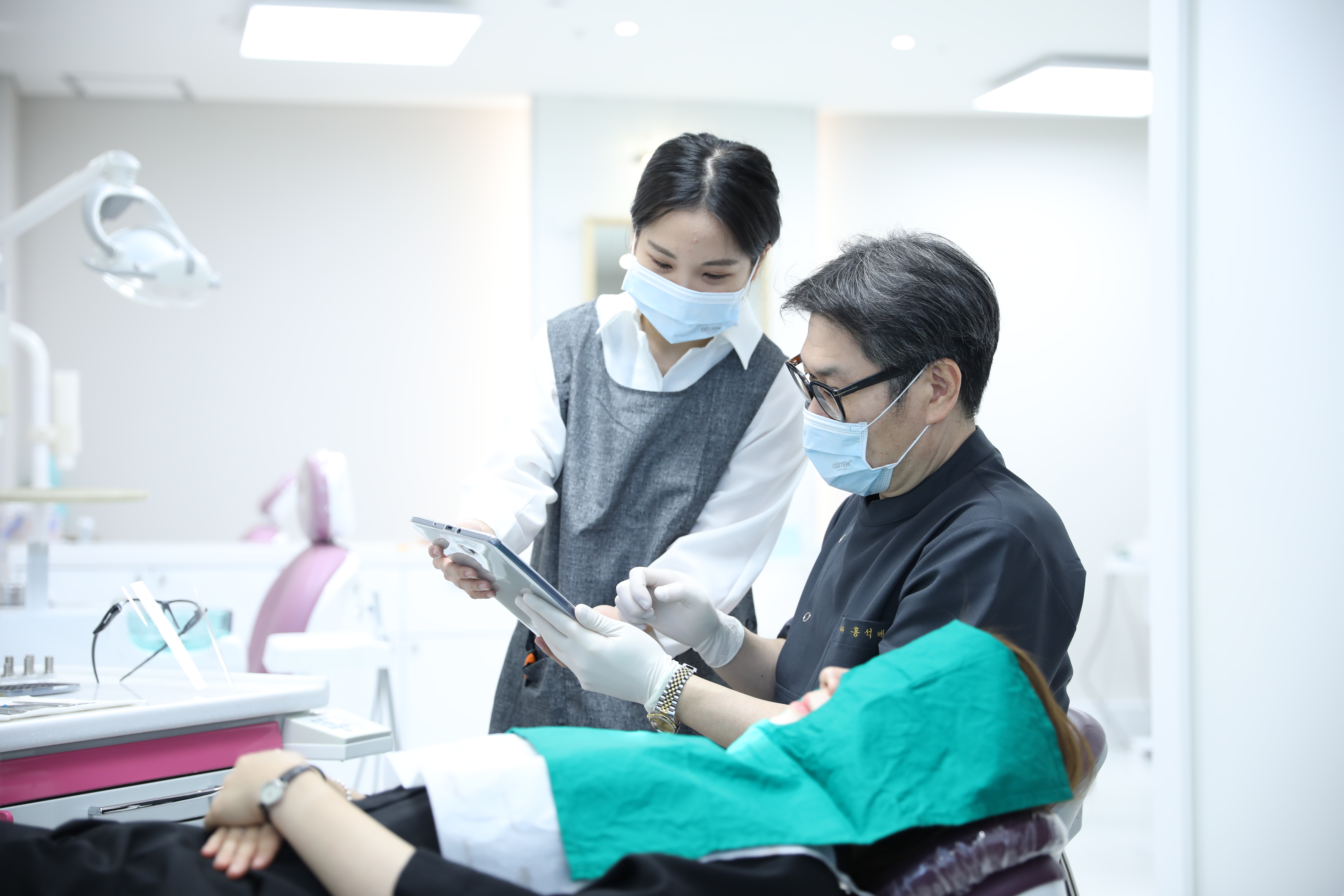 덴티엔 치과교정과 치과의원