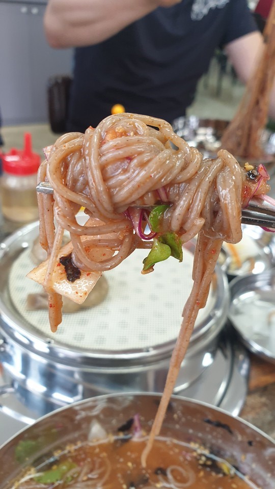 봉학메밀막국수