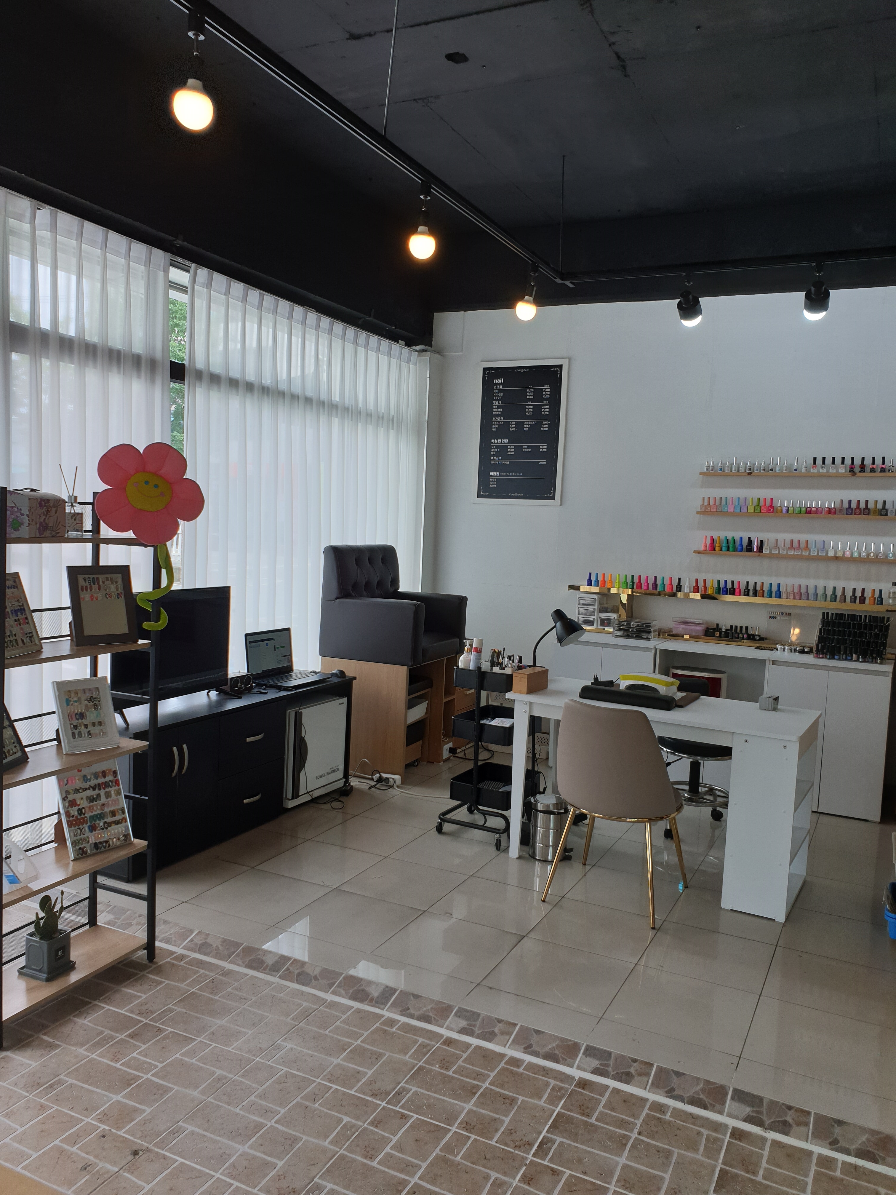 유네일속눈썹 대표 이미지