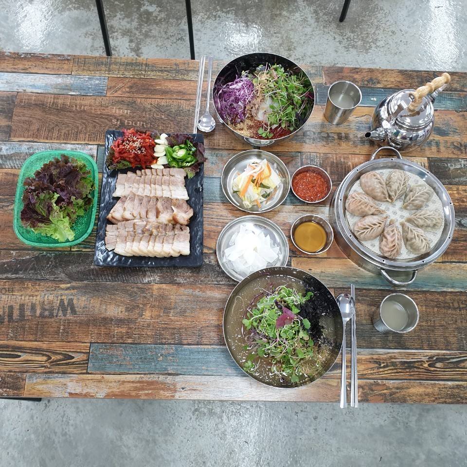봉학메밀막국수