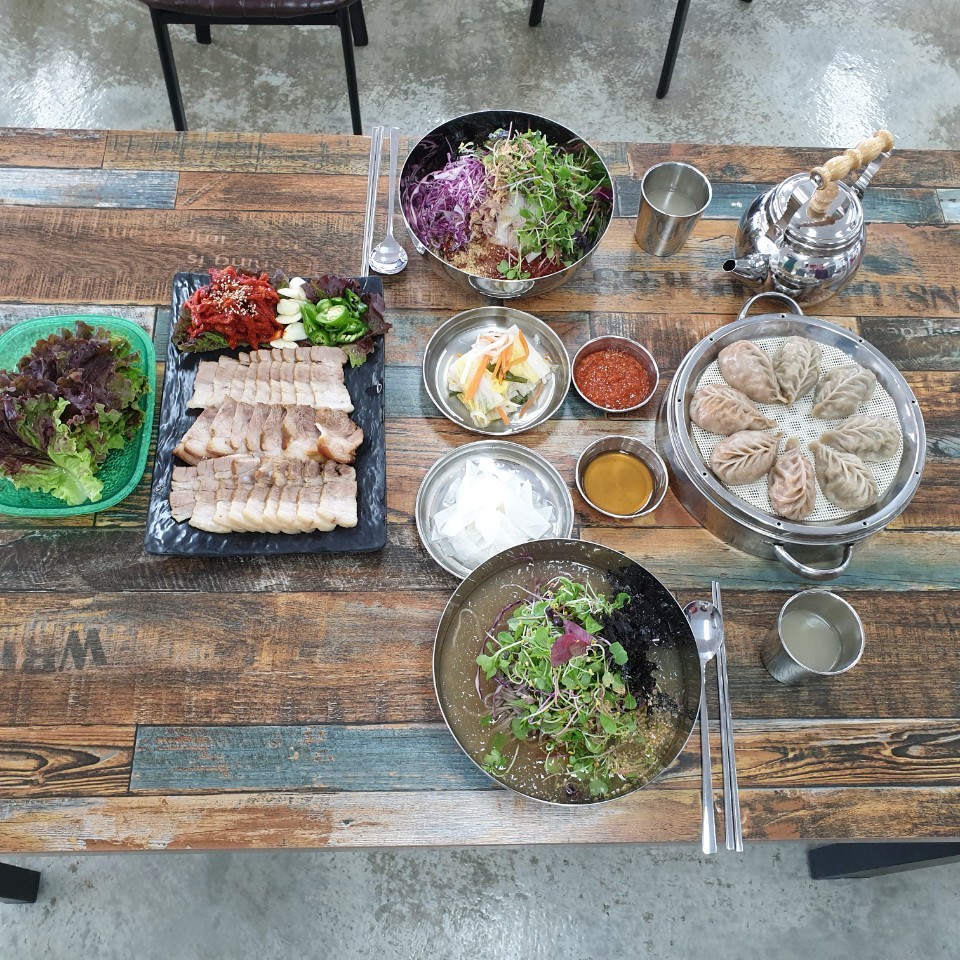 봉학메밀막국수