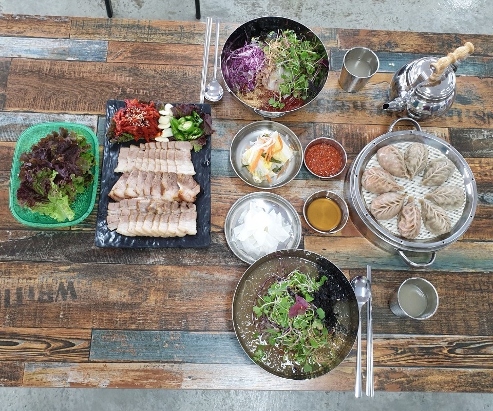 봉학메밀막국수