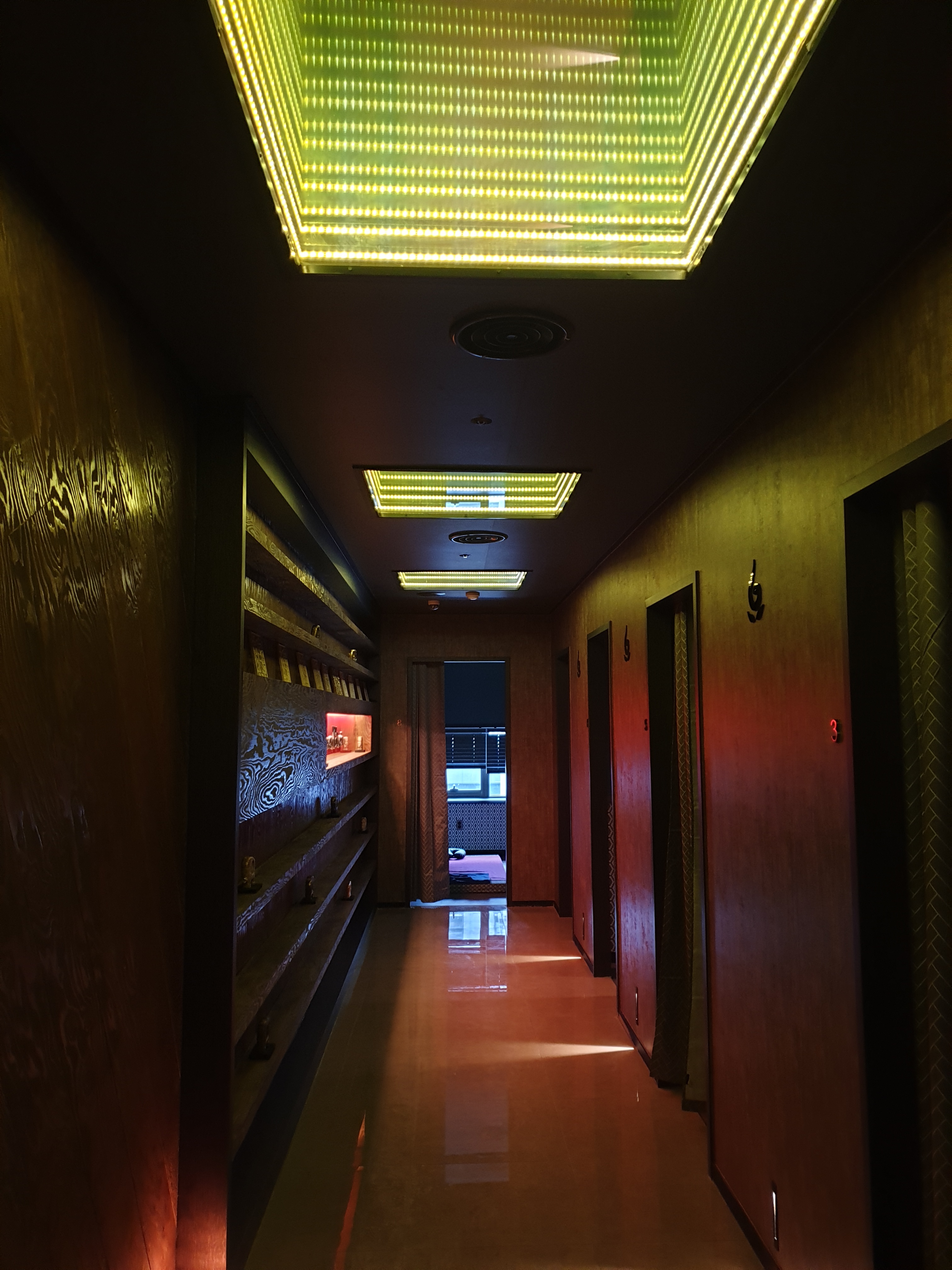 명품 photo 4