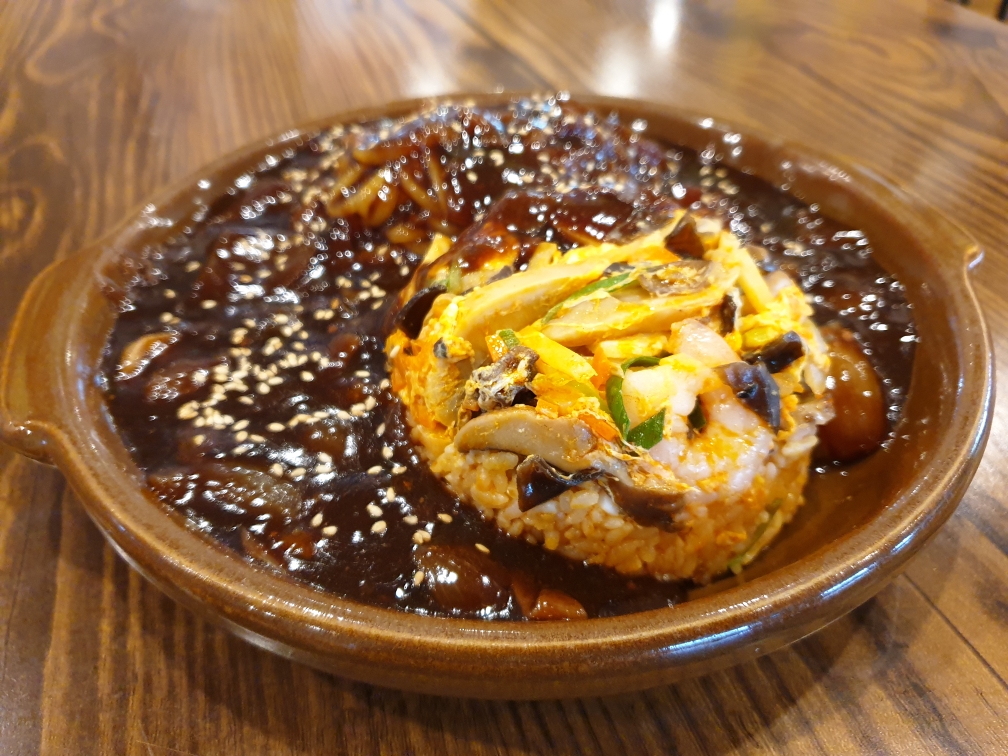황궁수제순대국