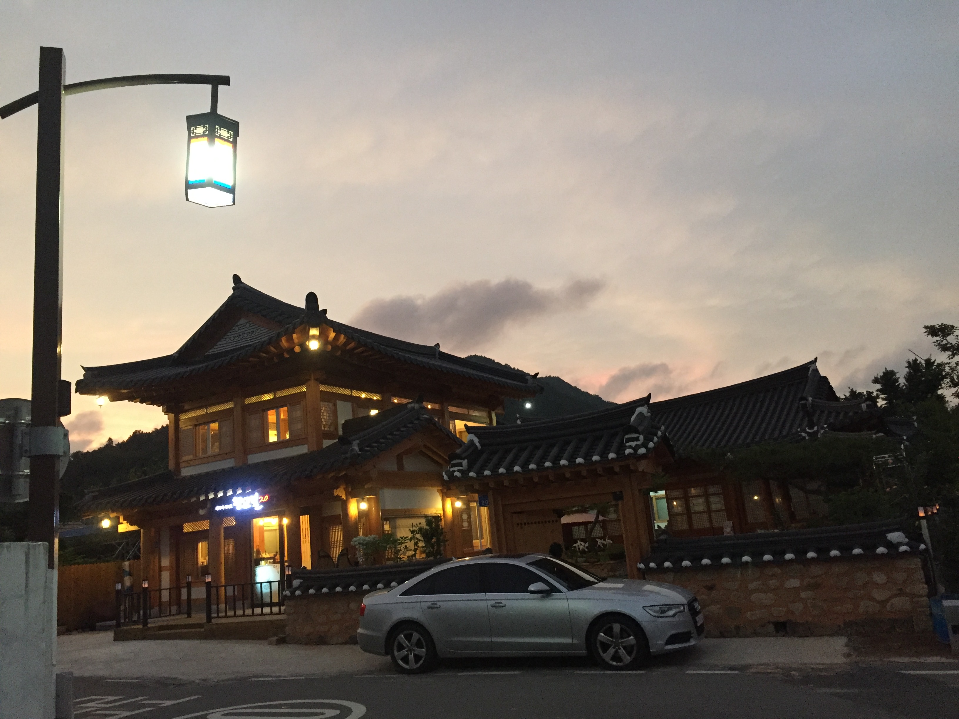 향교길20카페
