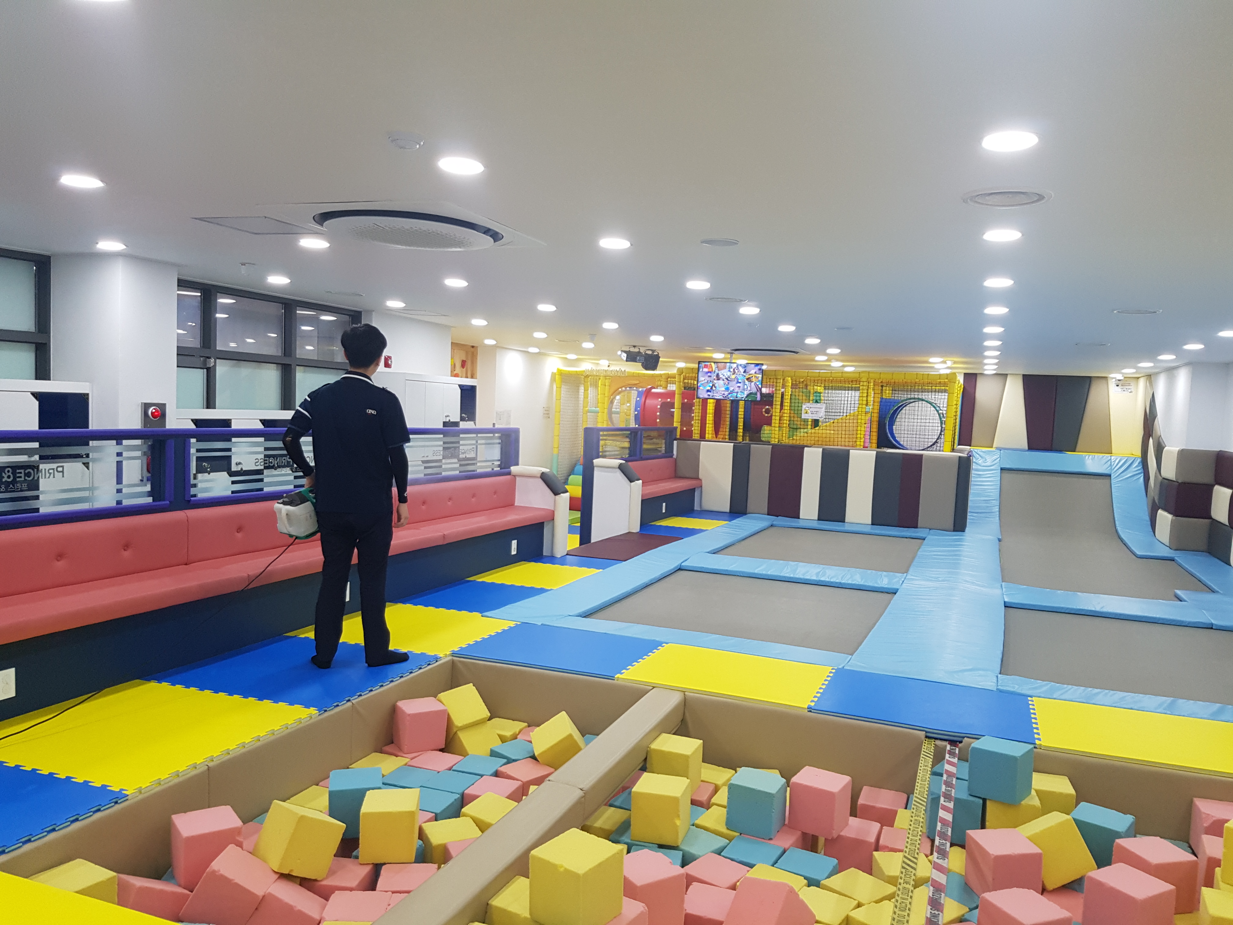 팡팡키즈카페