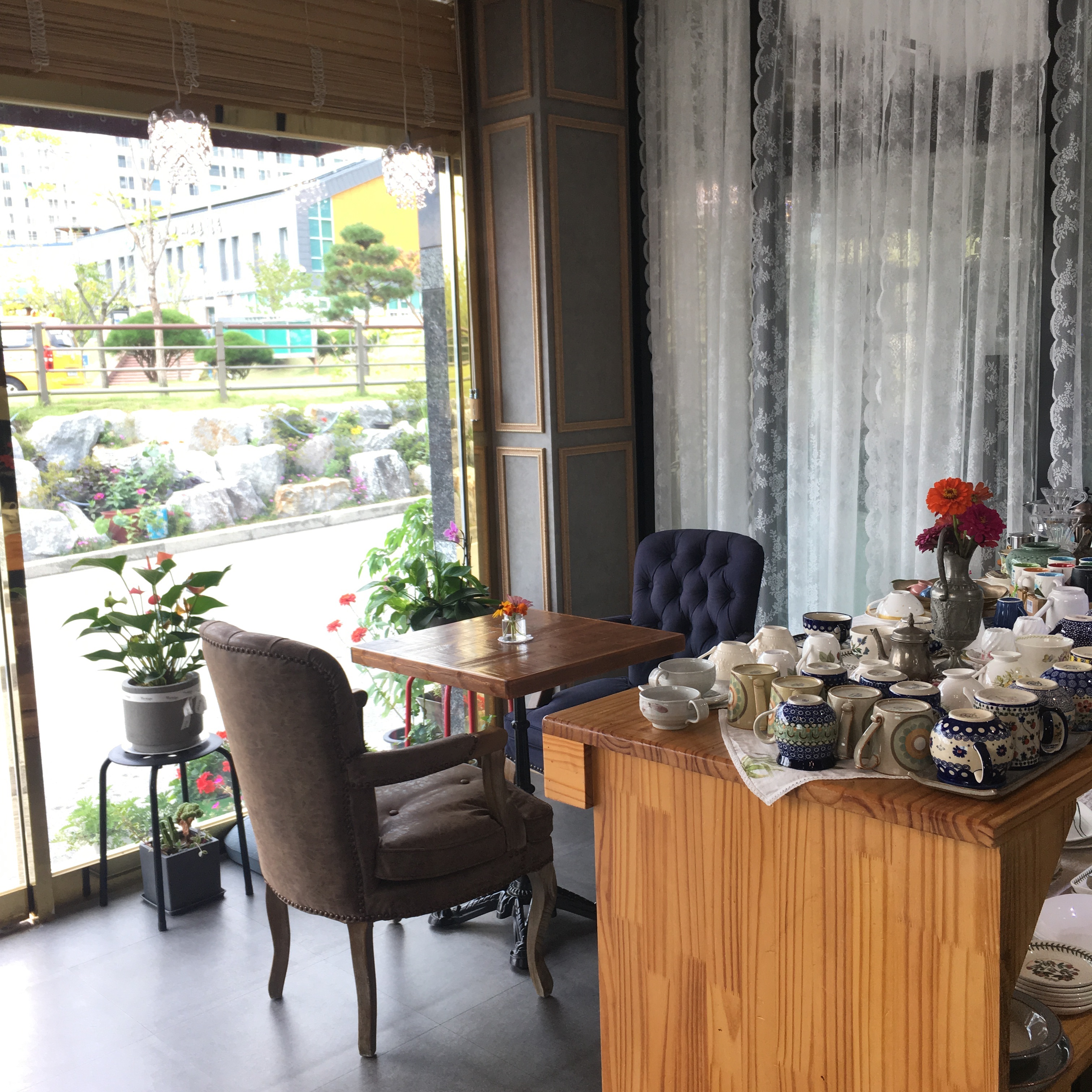 CAFE 153