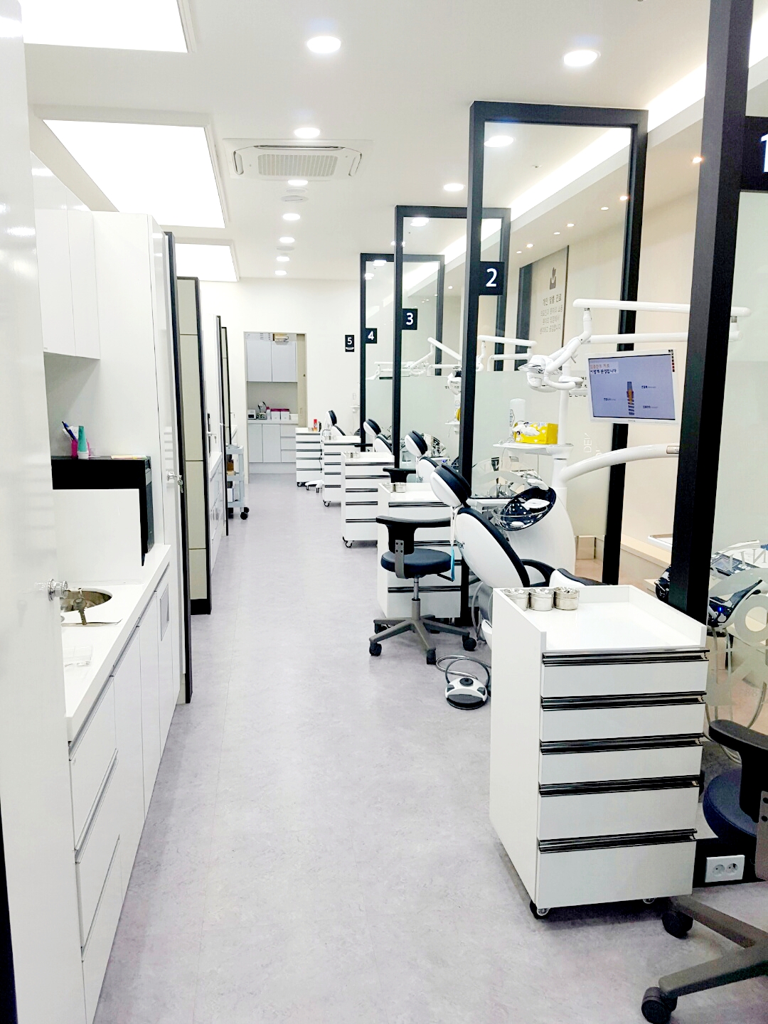 연세예다운치과의원 대표 이미지