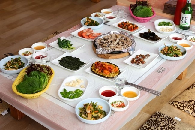 돌담장식당