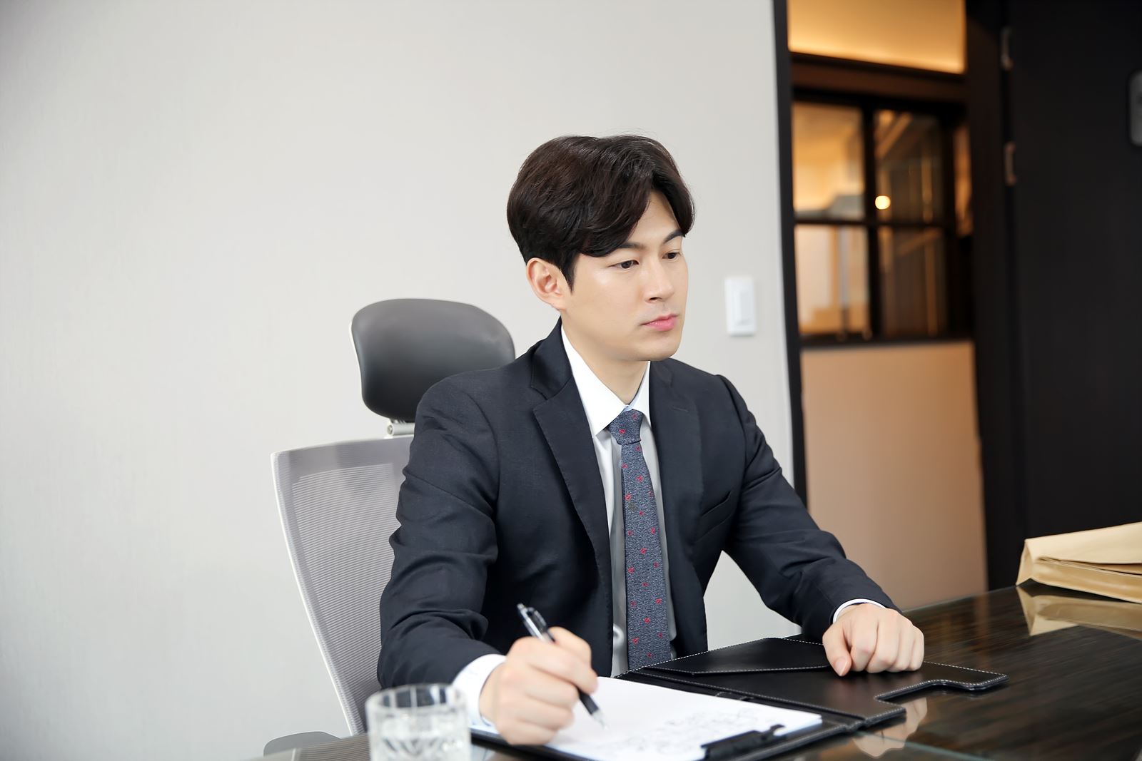 김한빛 변호사 대표 이미지