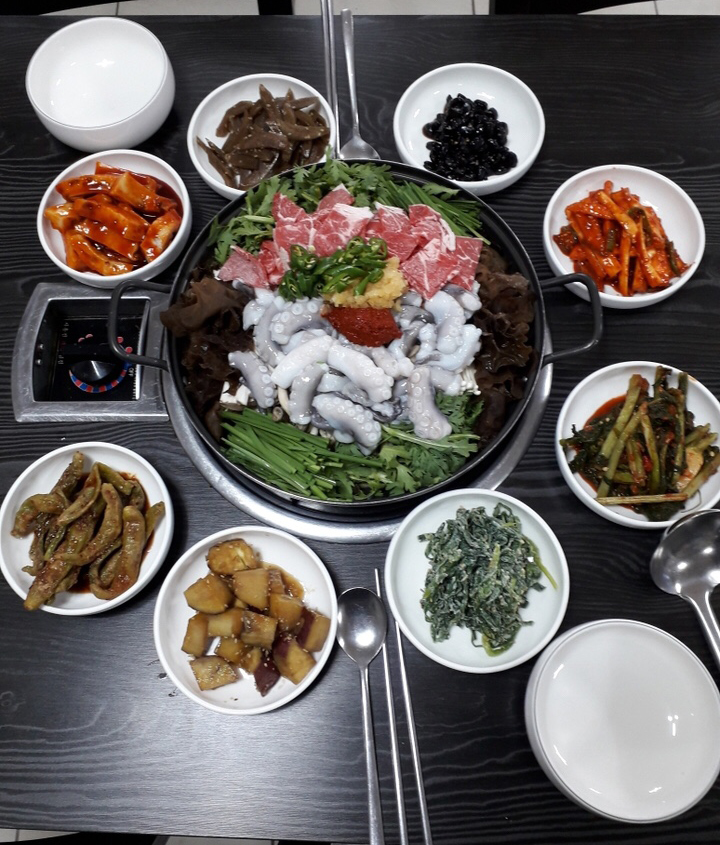 삼삼식당