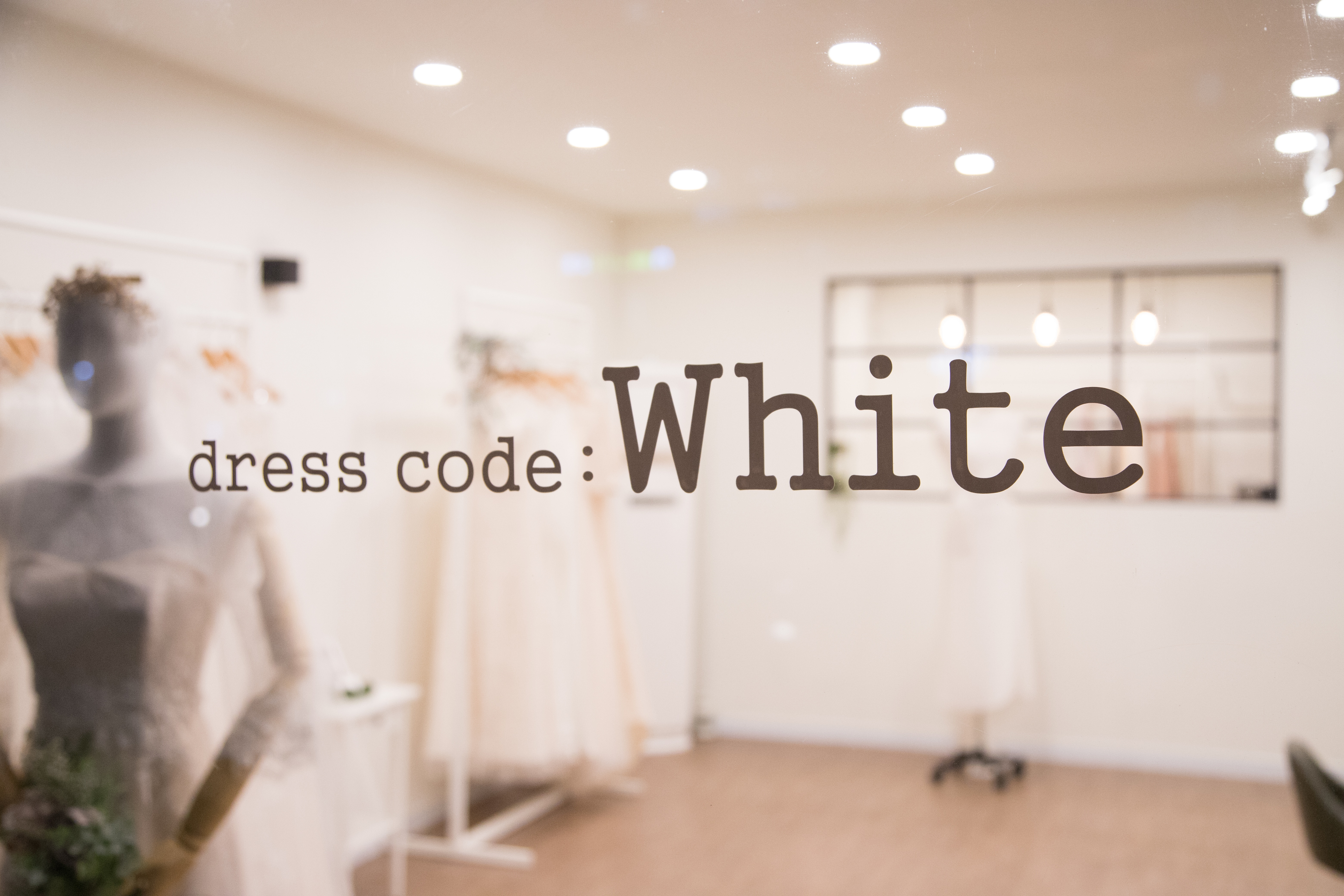 드레스코드화이트 대표 이미지