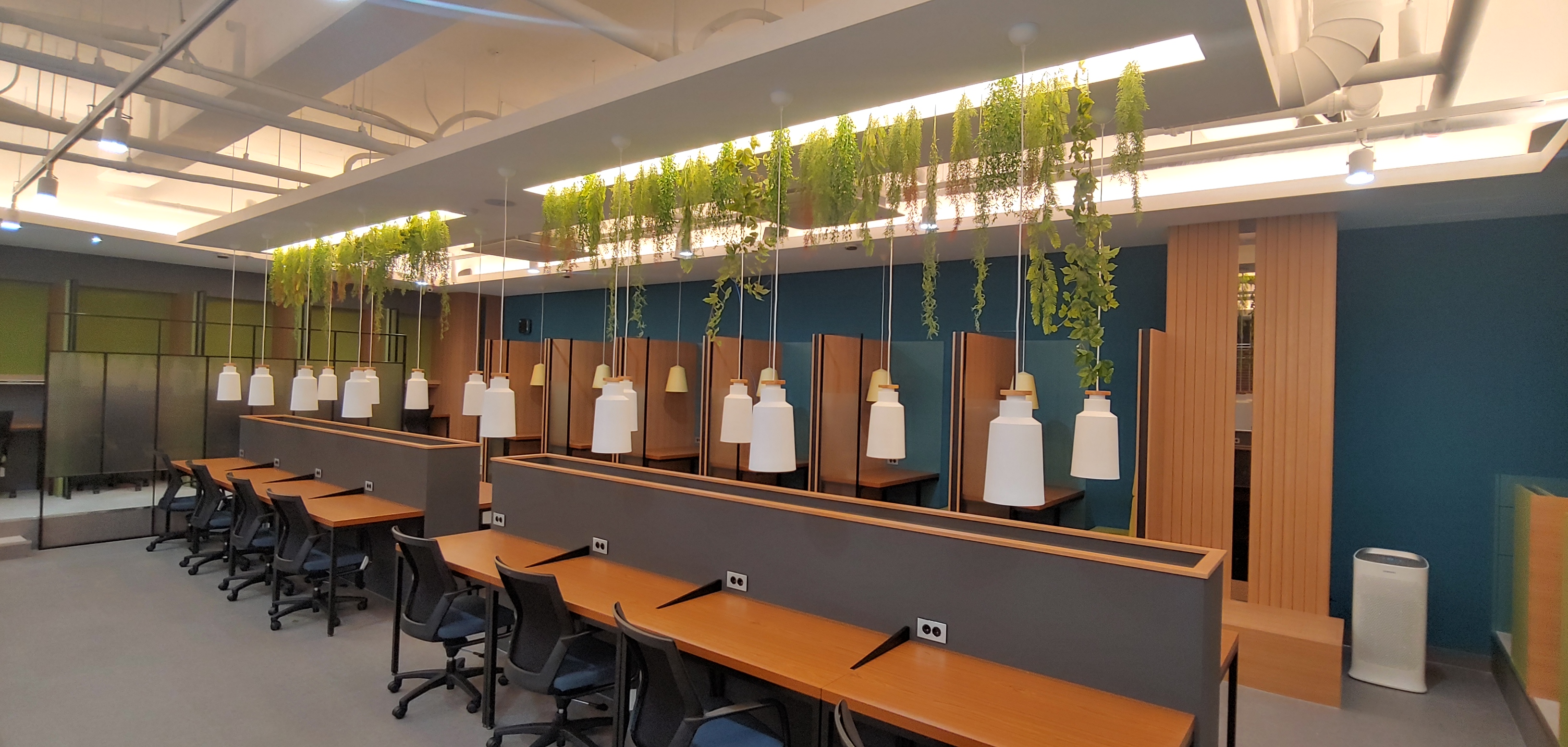 아크로스터디카페 내부 또는 관련 모습