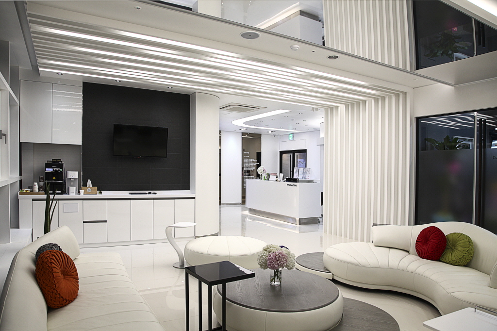 앙뜨레21성형외과의원 대표 이미지