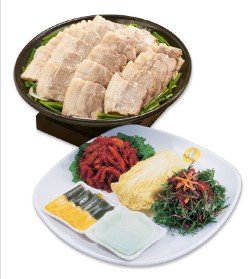 원할머니보쌈족발 군산나운점