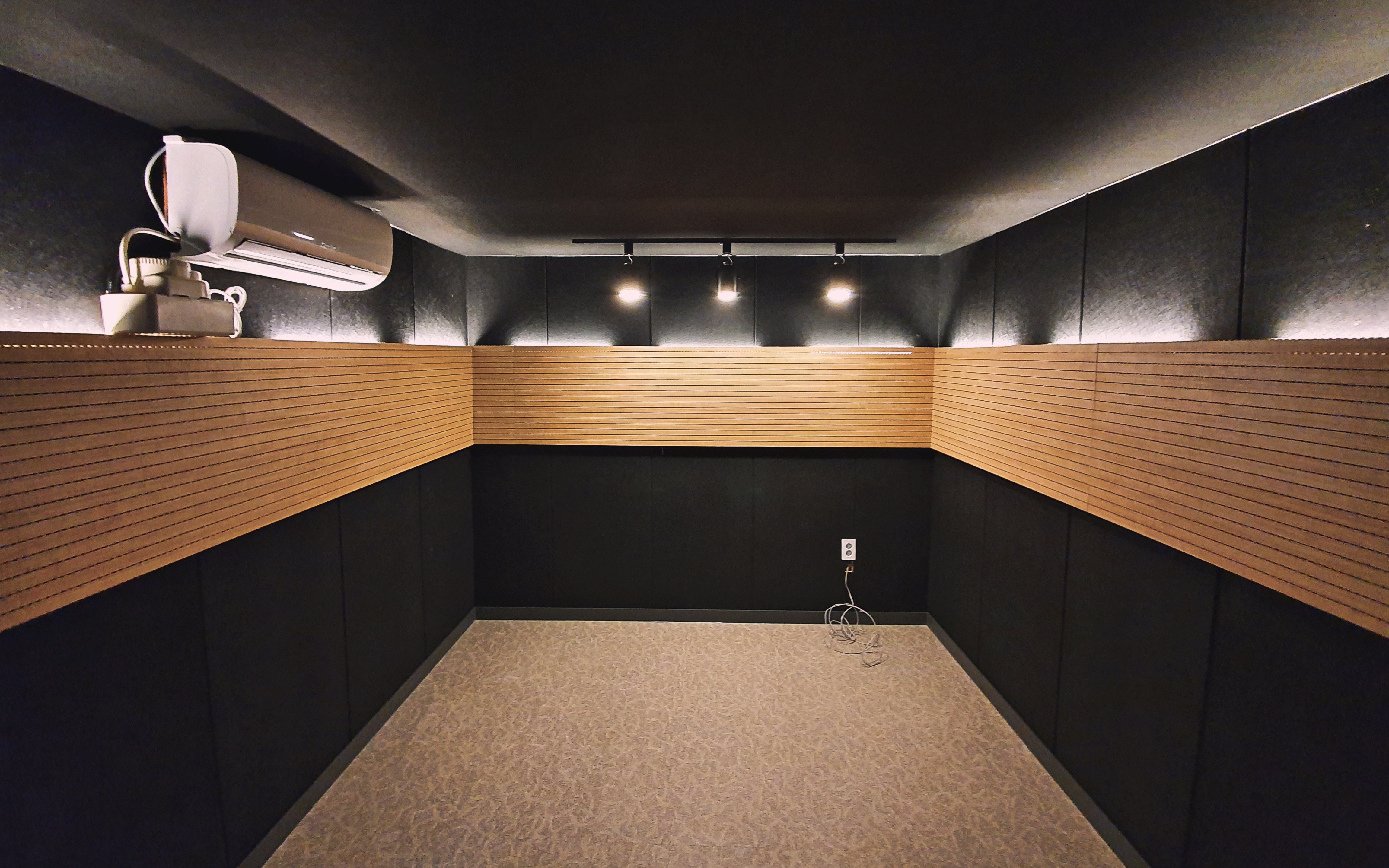 4번째 스튜디오 사진