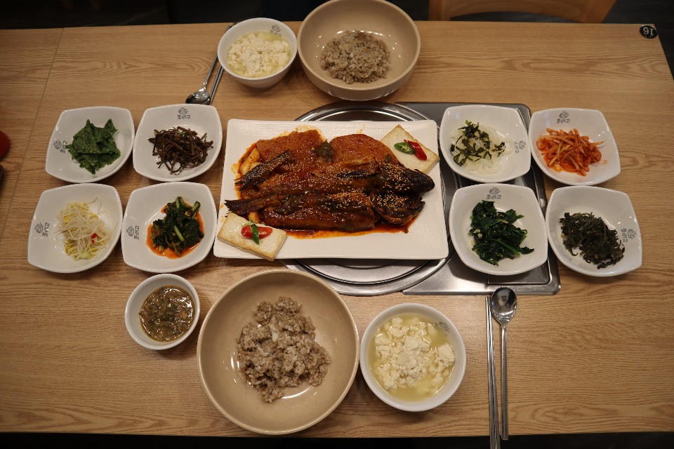 장수촌순두부보리밥