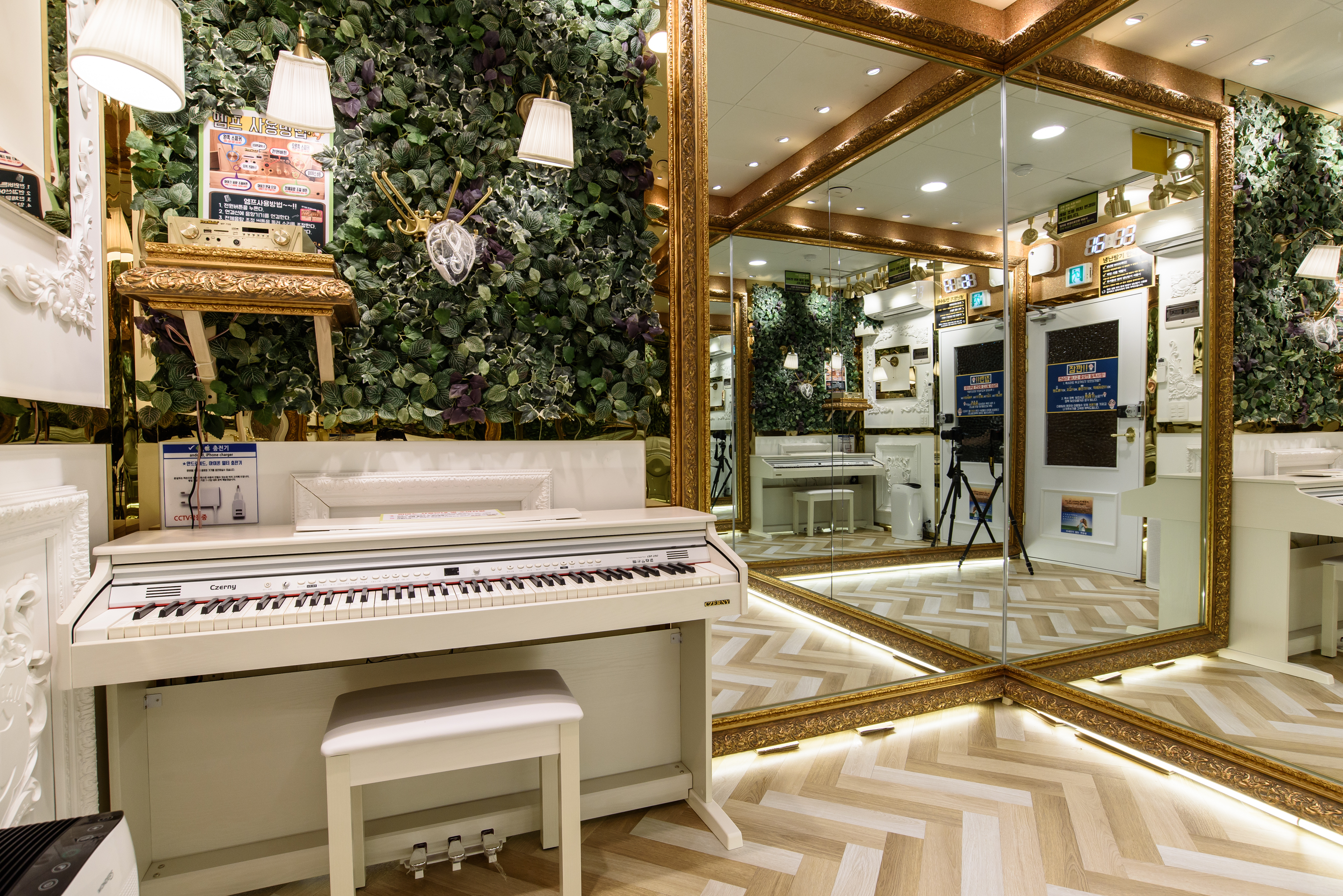 1번째 스튜디오 사진