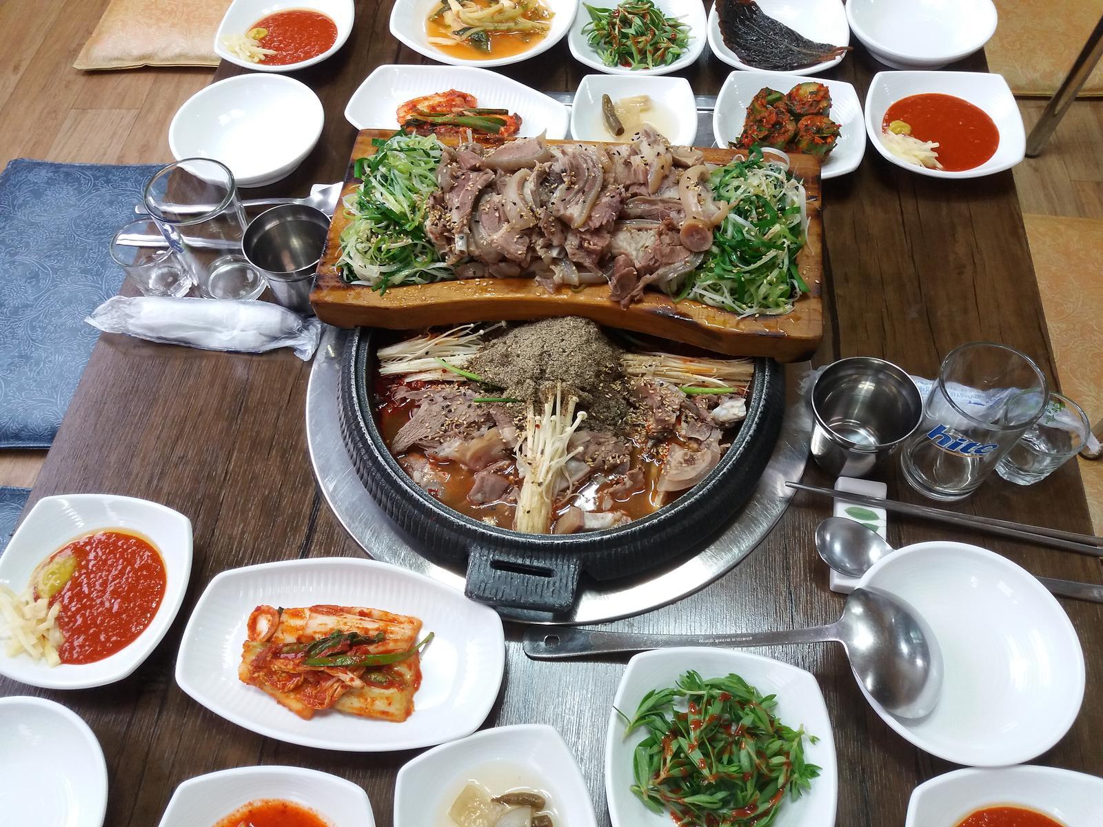 박상순 흑염소와 사슴 도마수육 일산애니골본점