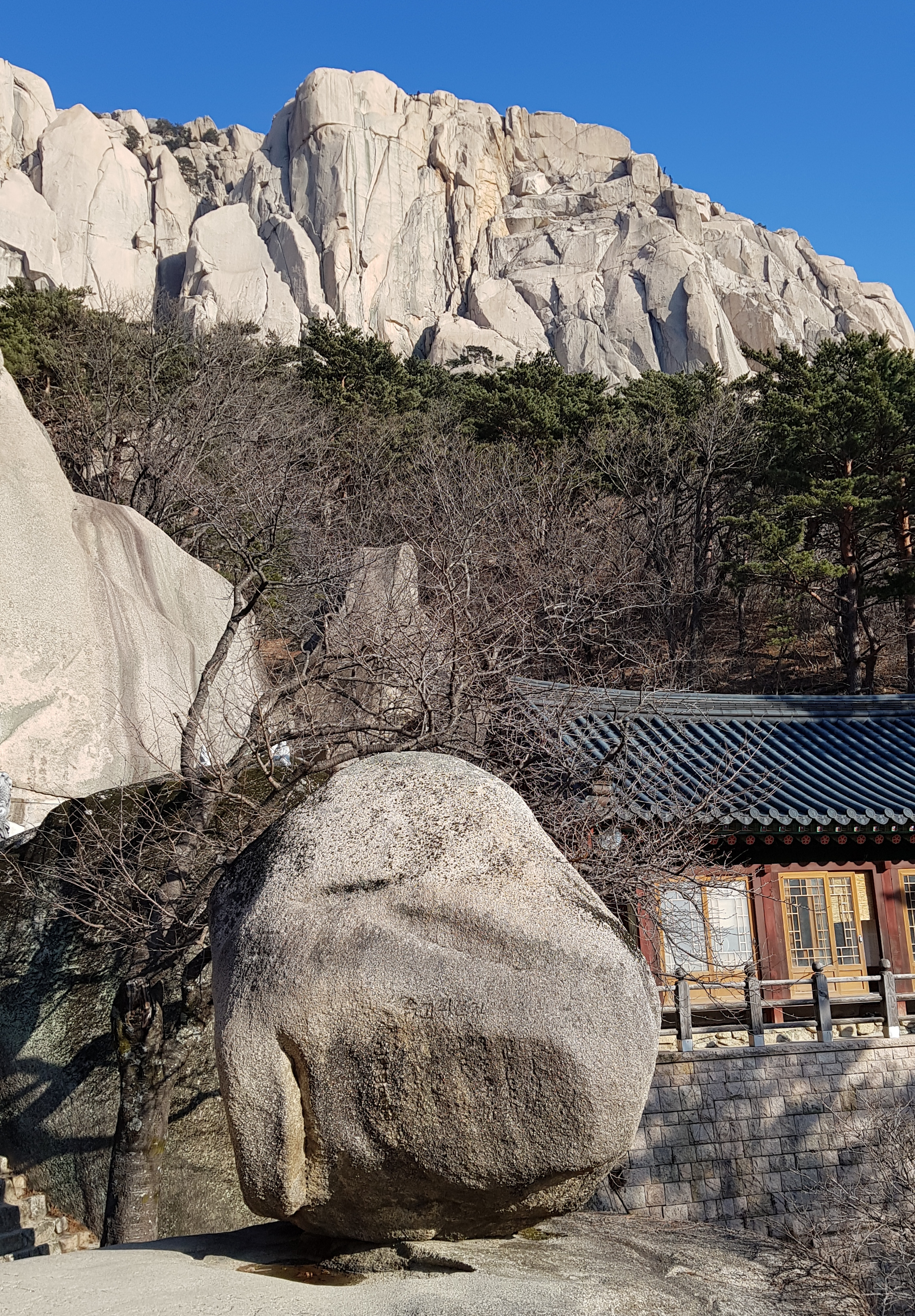 설악 흔들바위