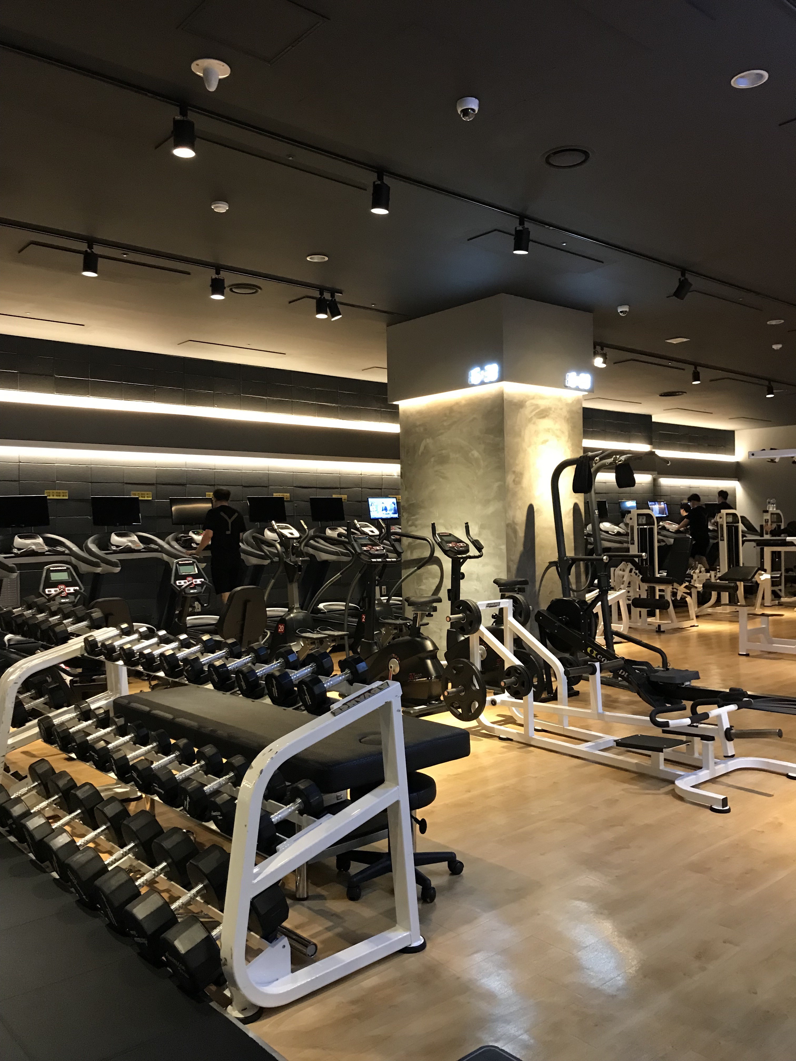 영자피트니스 서초역 교대점