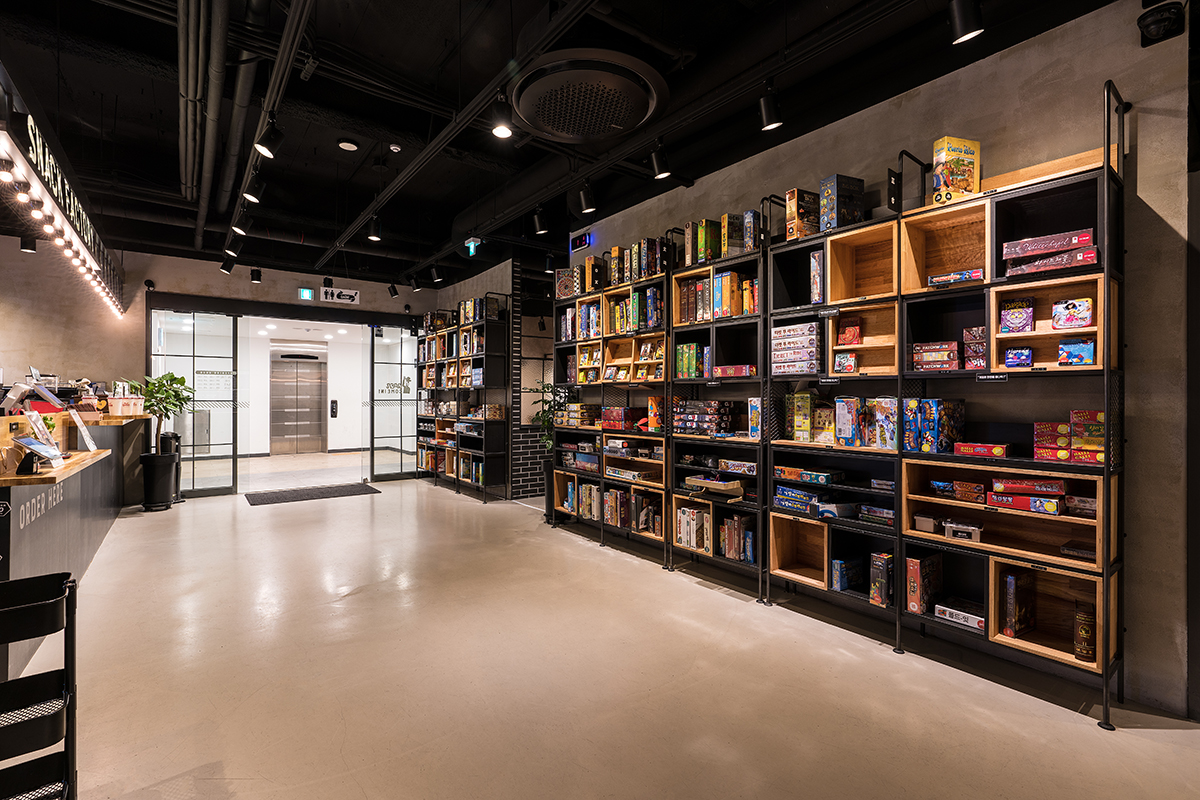 Red Button Board Game Cafe Daejeon Eunhaeng Branch