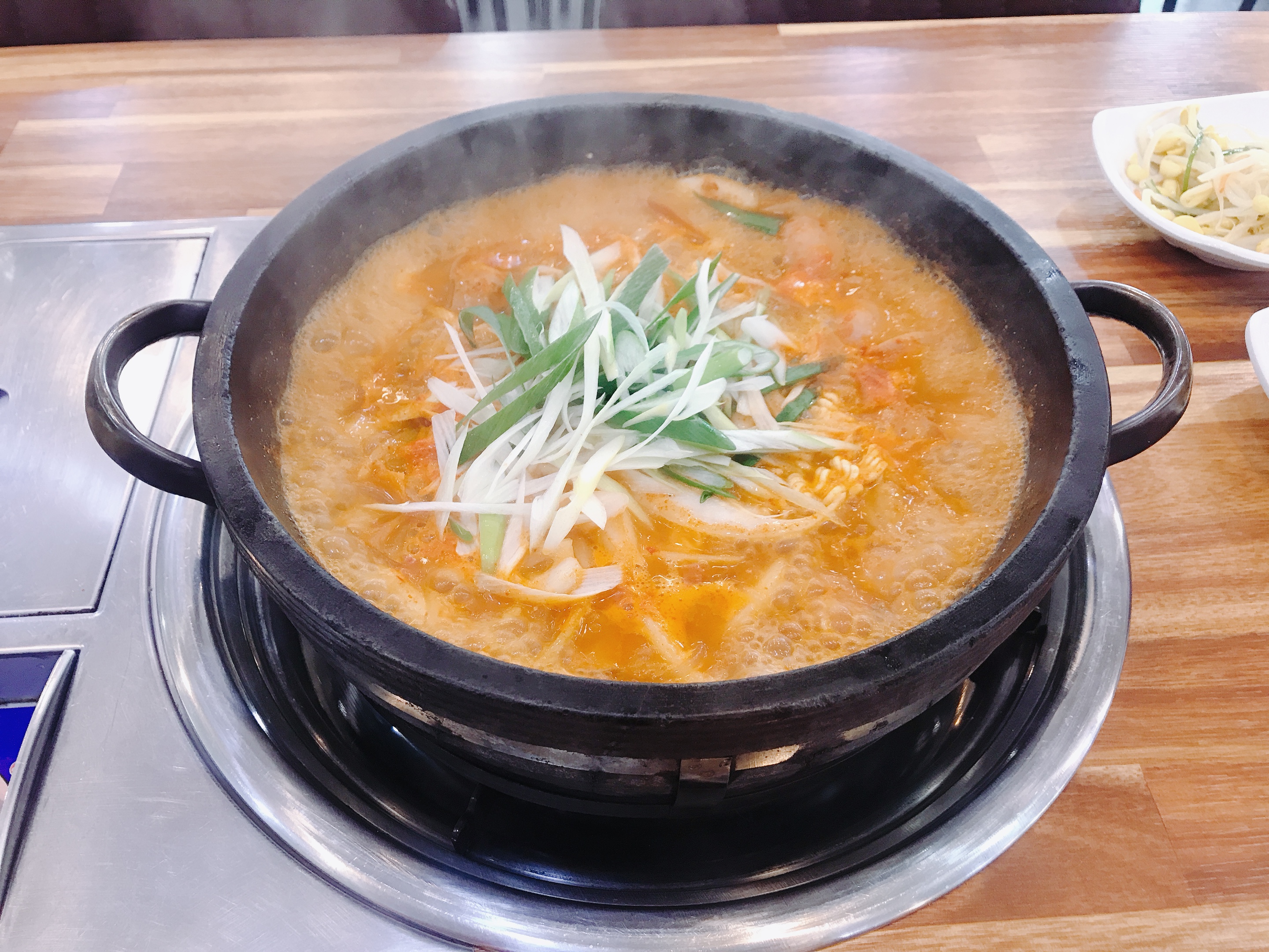 석기정돌솥부대찌개