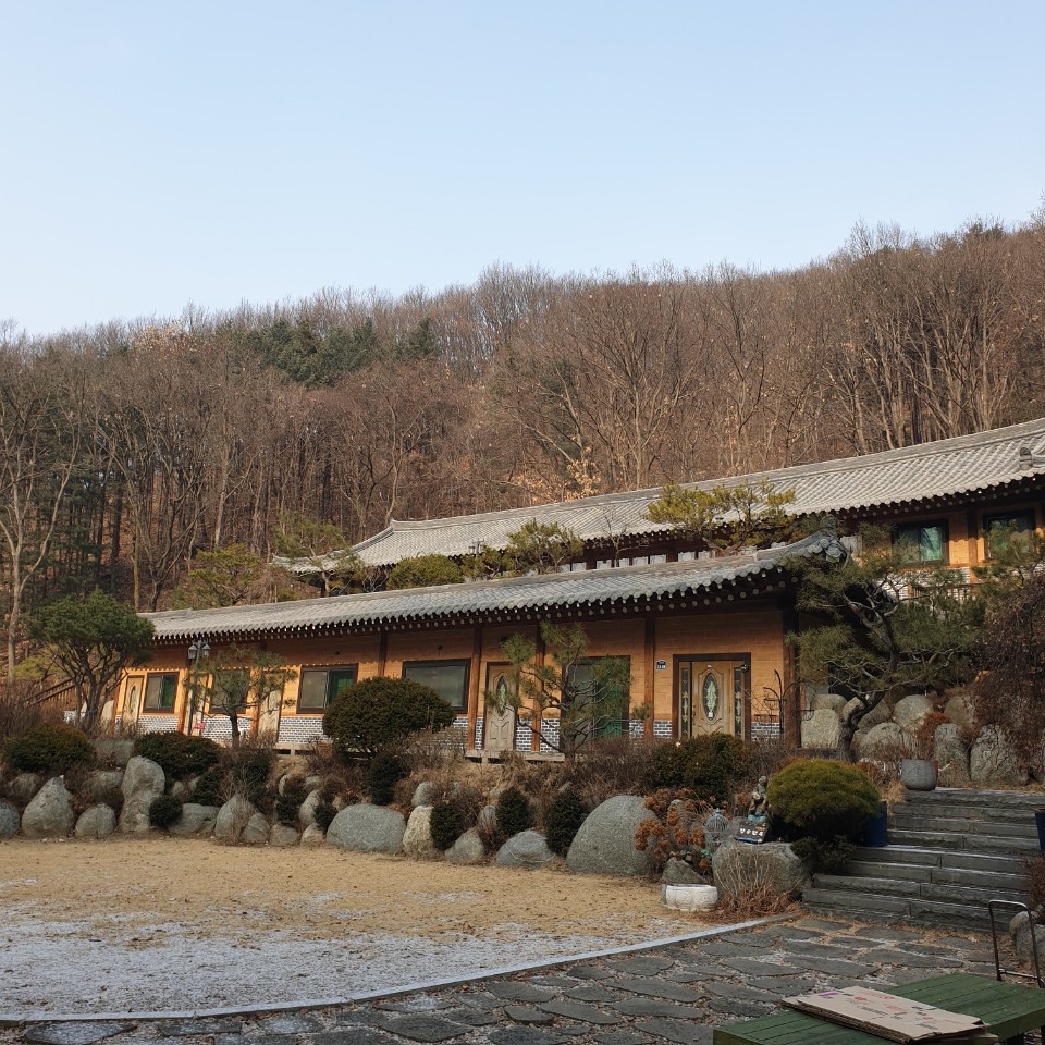 책읽는장수한옥