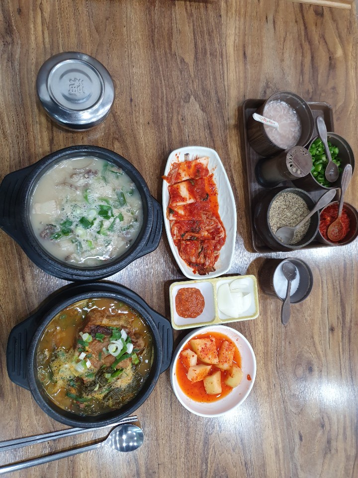 순천전통진순대국곱창전문