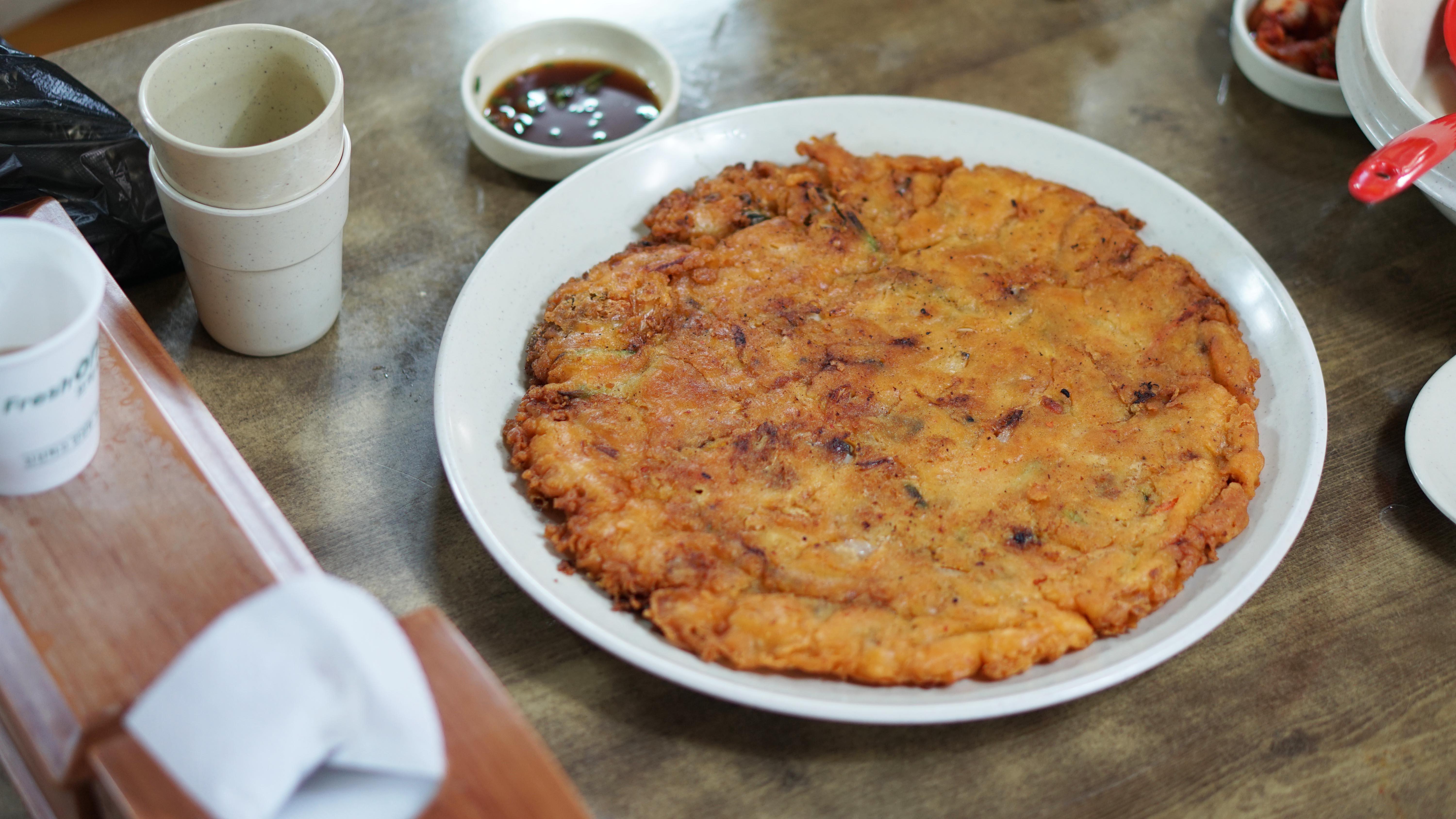 엄지척까투리할매손칼국수